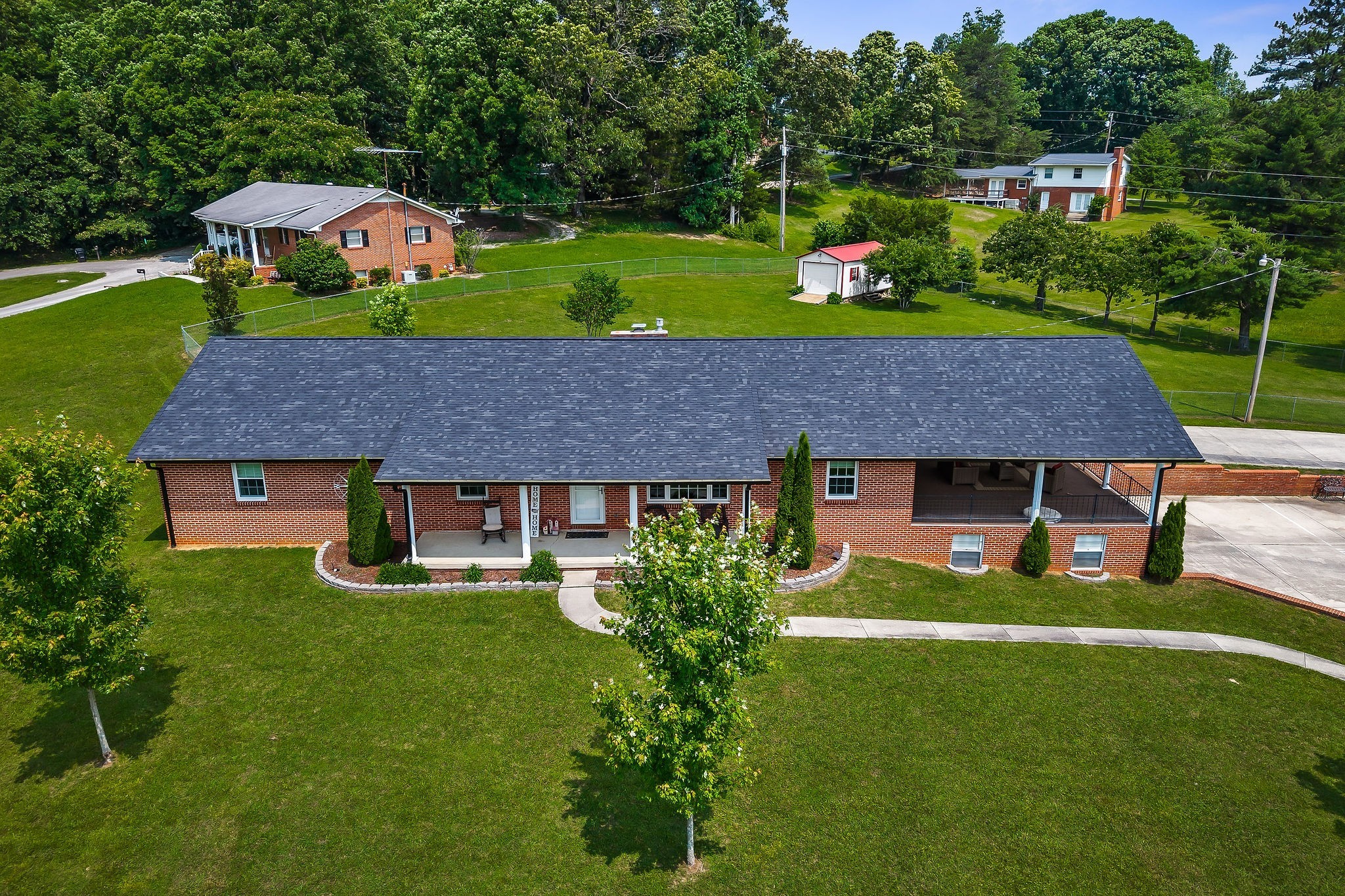 1069 McGregor Ln