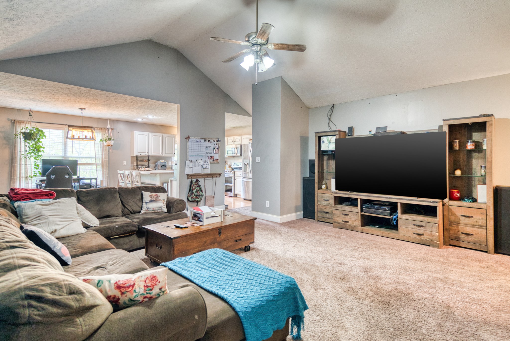 781 Claw Ct