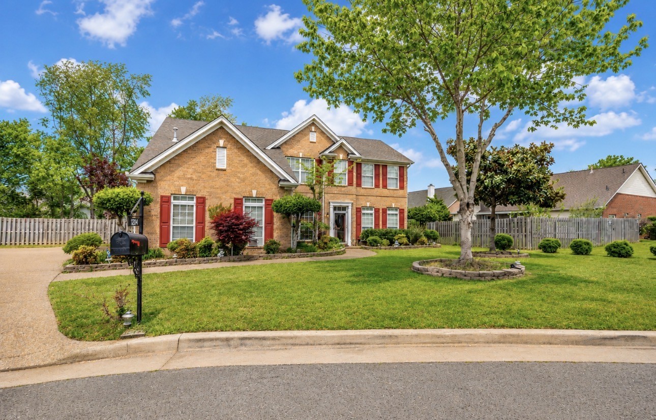 1204 Misty Glen Ct