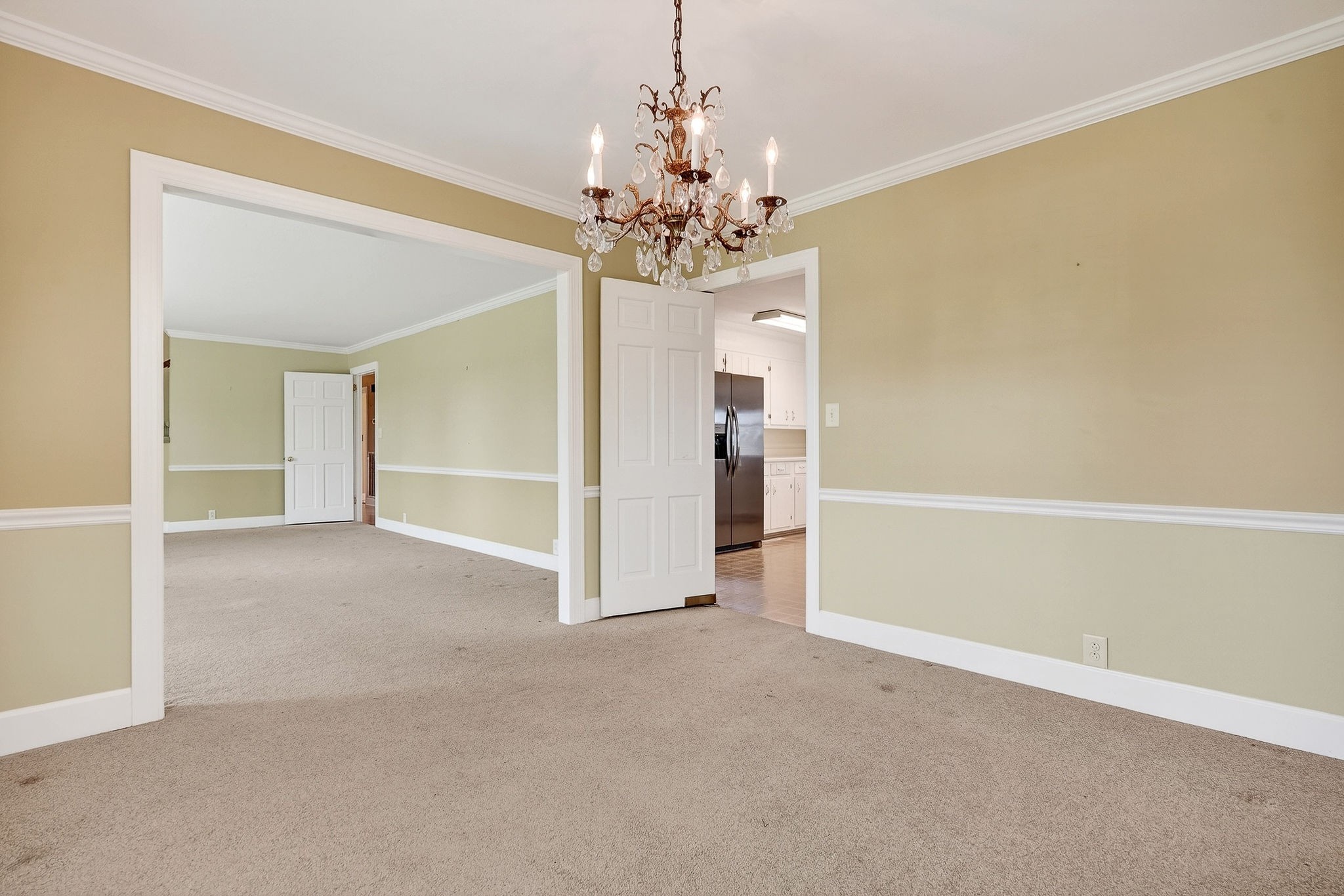 530 W Main St