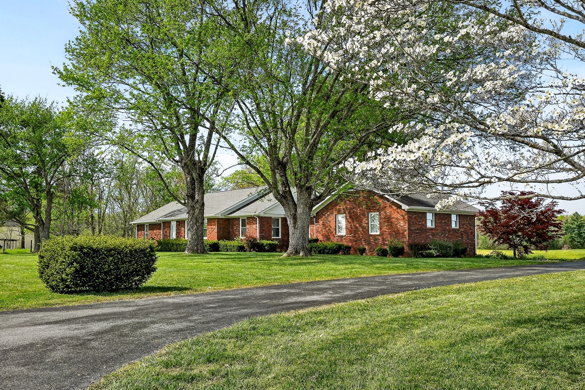530 W Main St