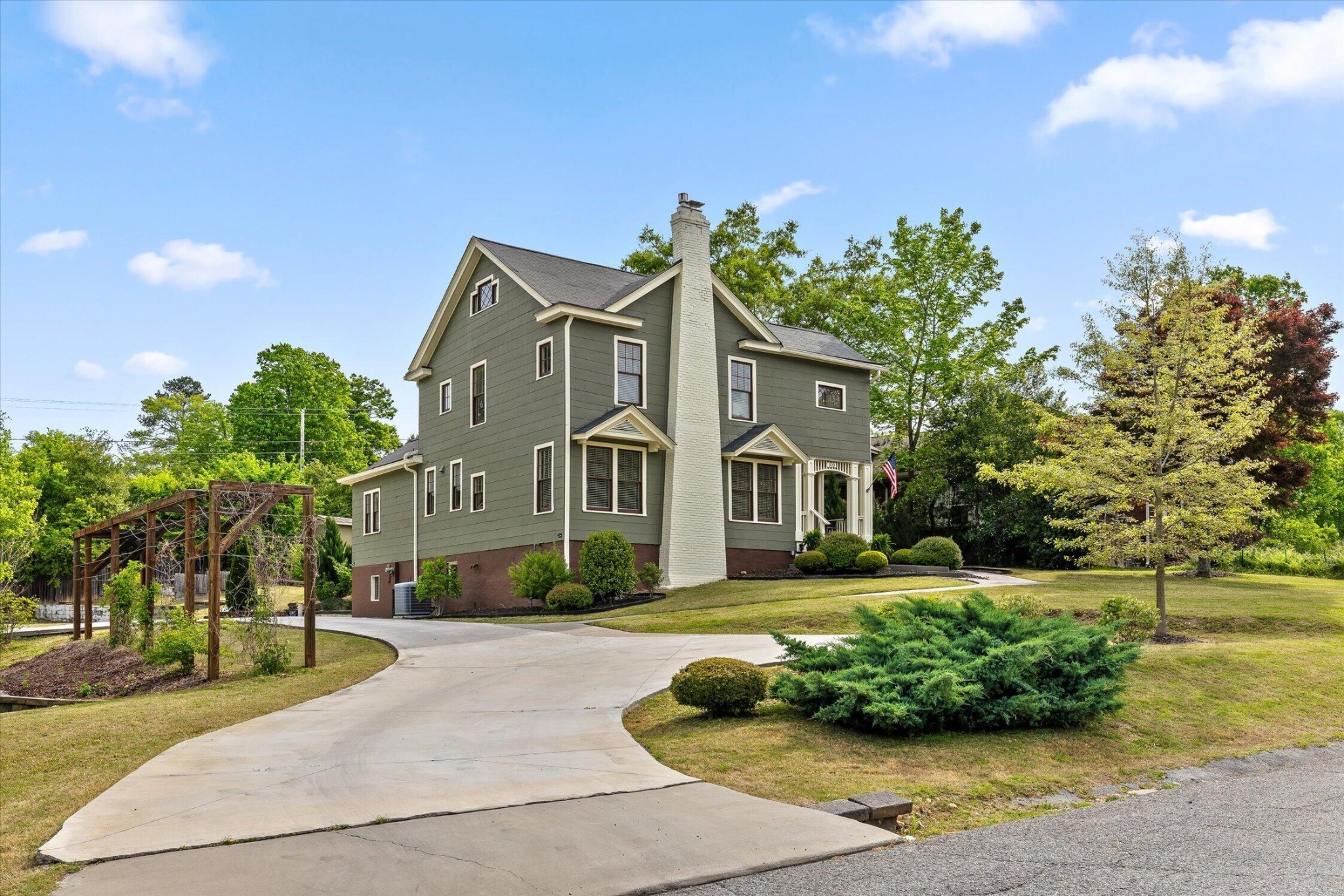 330 Crestway Drive