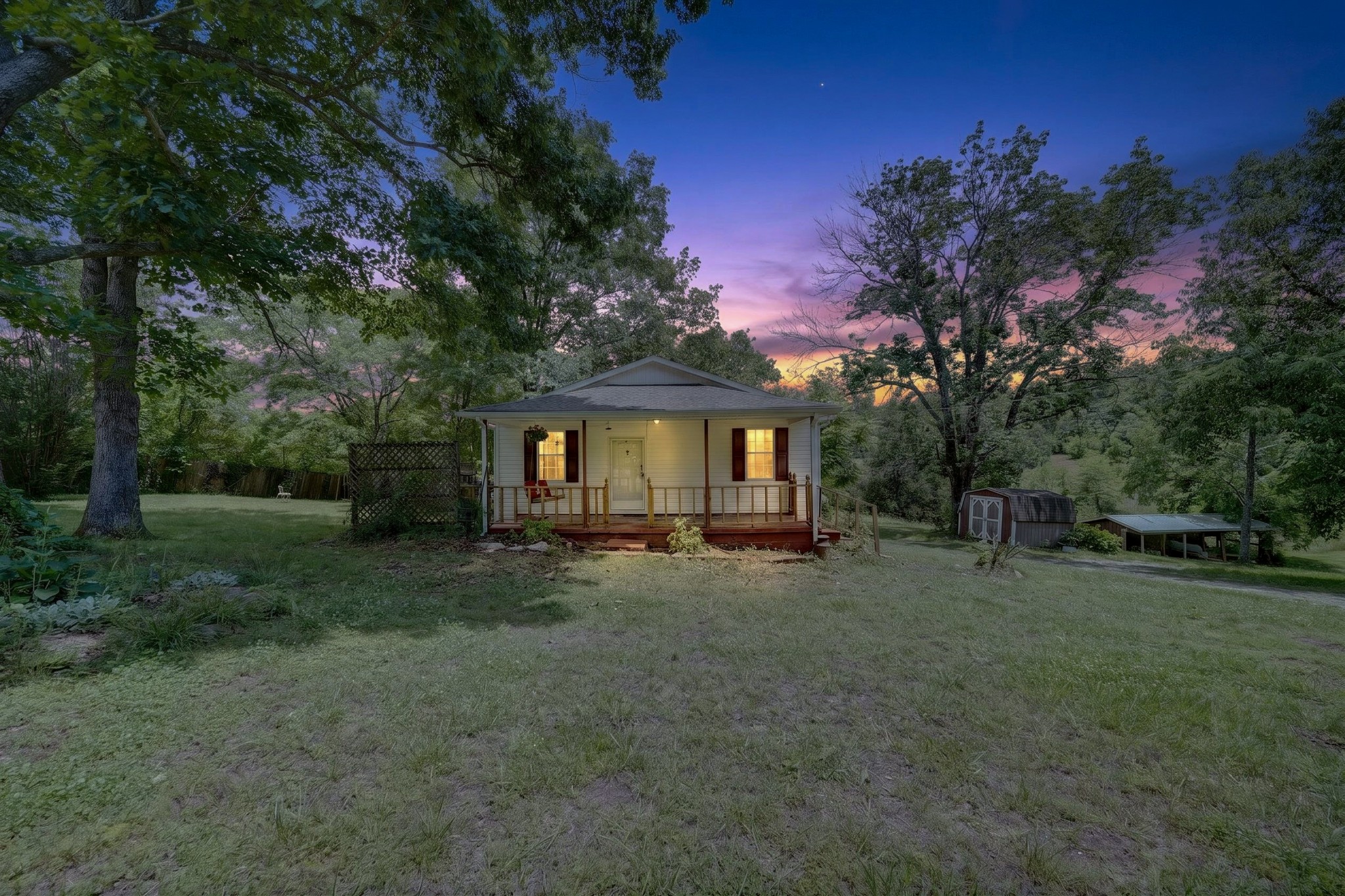 432 Moore Hollow Rd