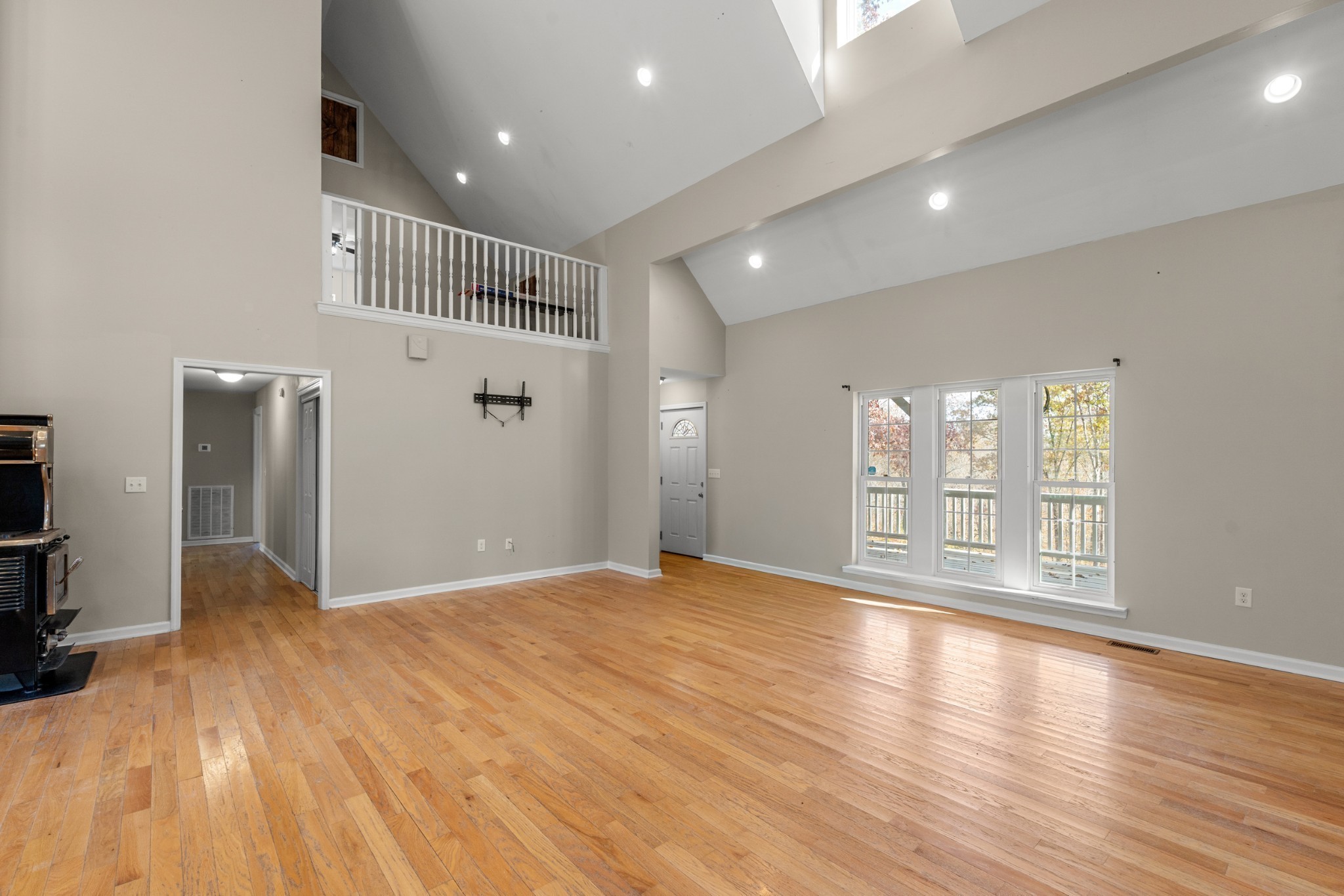 1148 Stoltz Rd