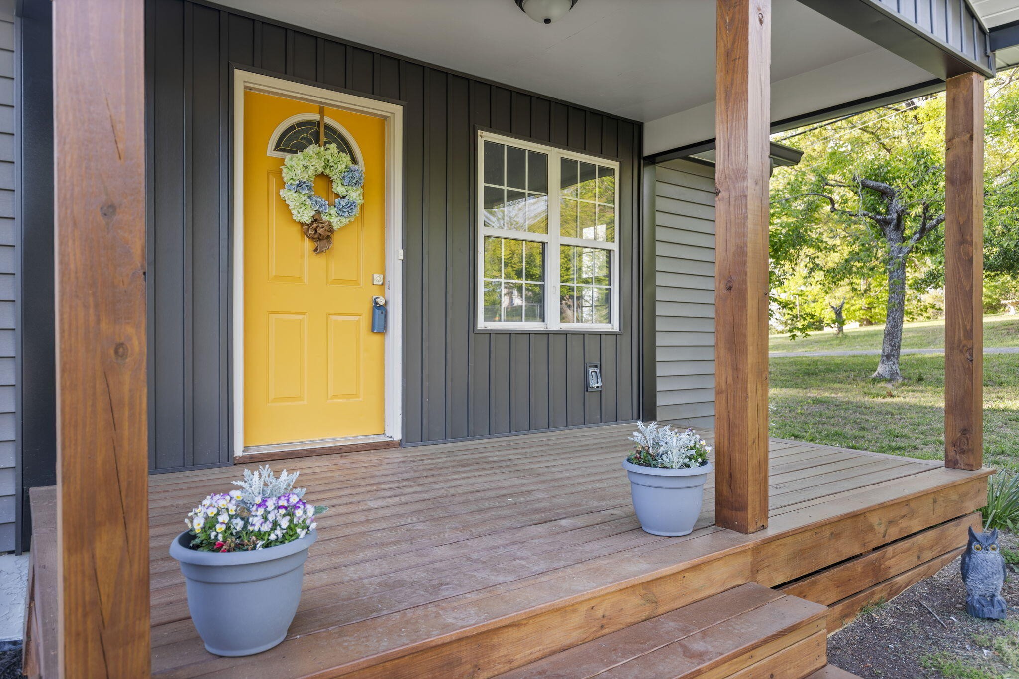 2500 SE Woodland Drive, SE