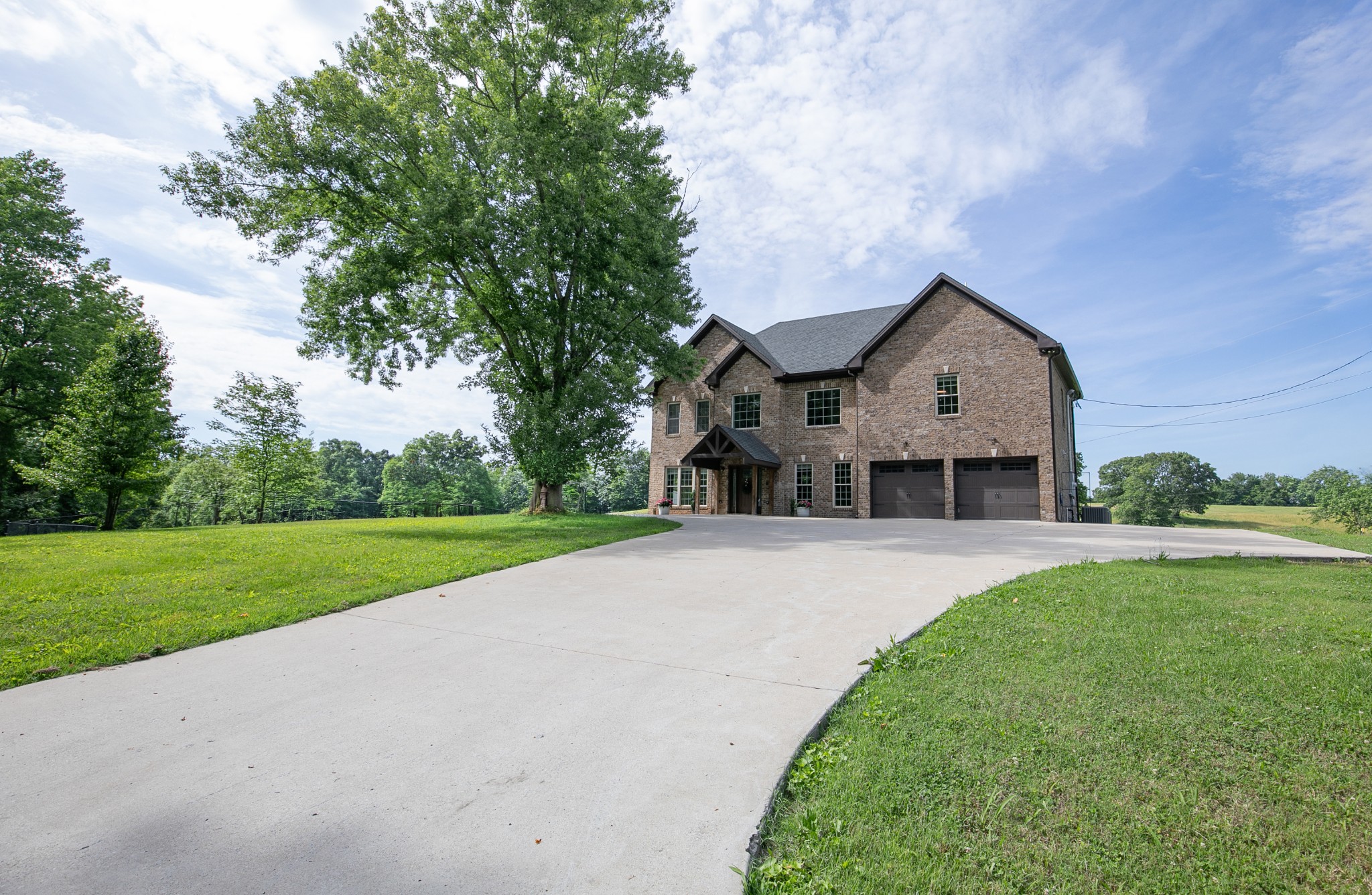 7144 Hall Rd