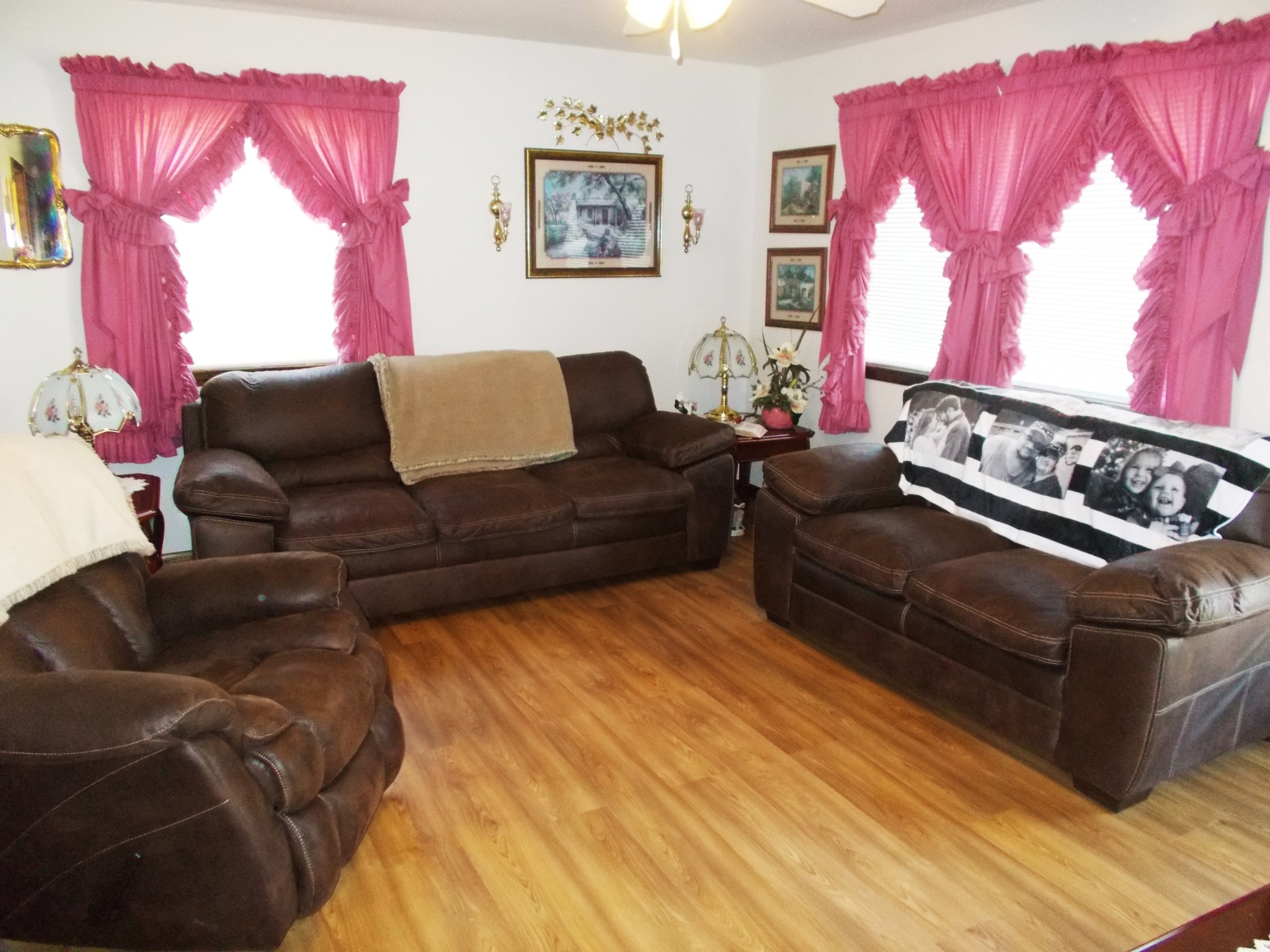 225 Cedar Hollow Dr