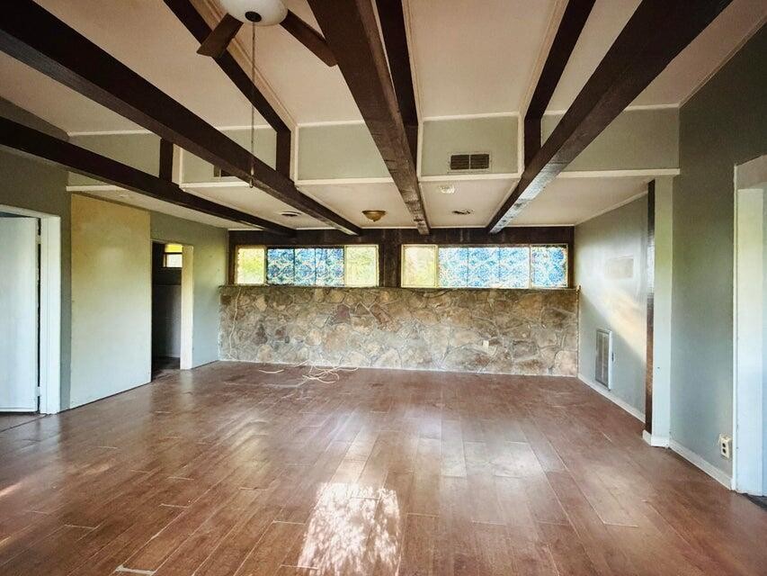 6504 Oak Drive