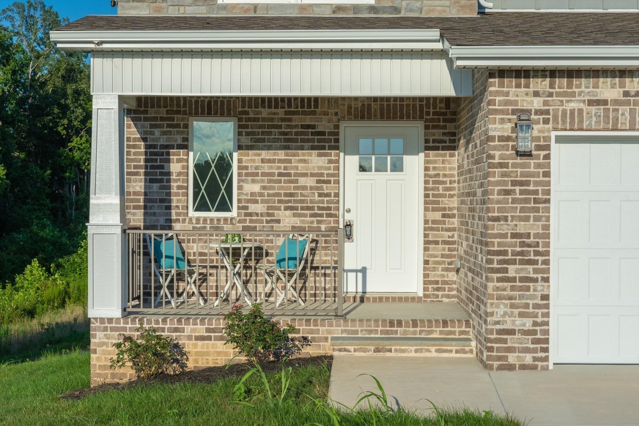 973 Bankside Dr