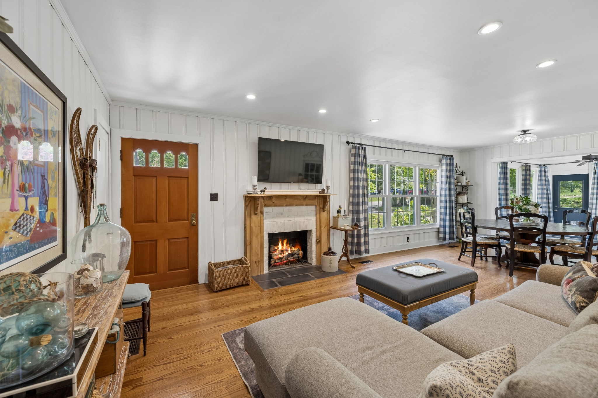 219 Rivermont Dr