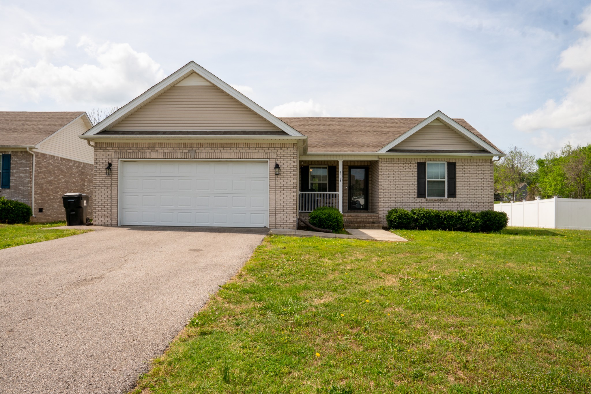 2008 Eisley Ln