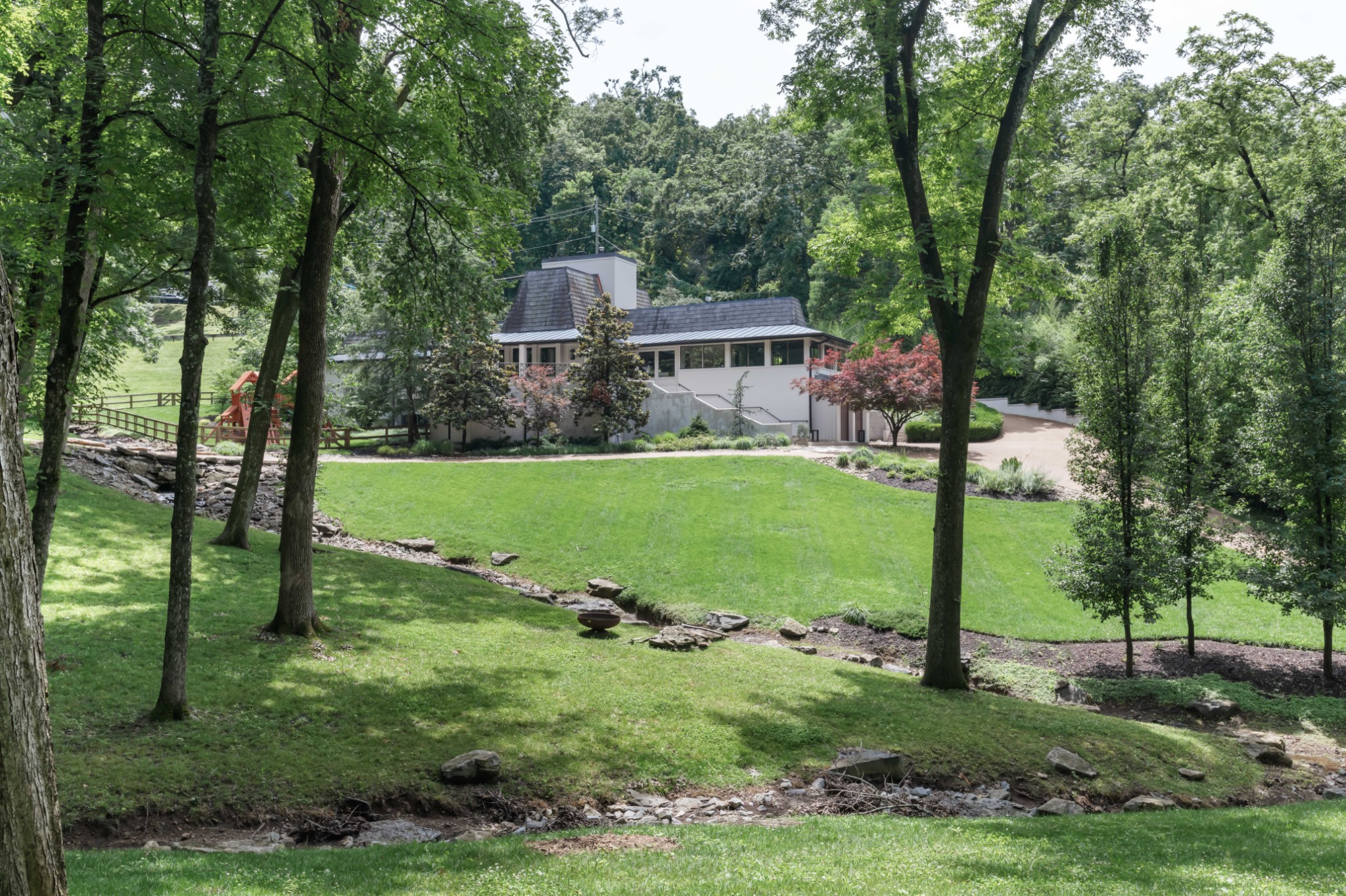 1147 Crater Hill Dr