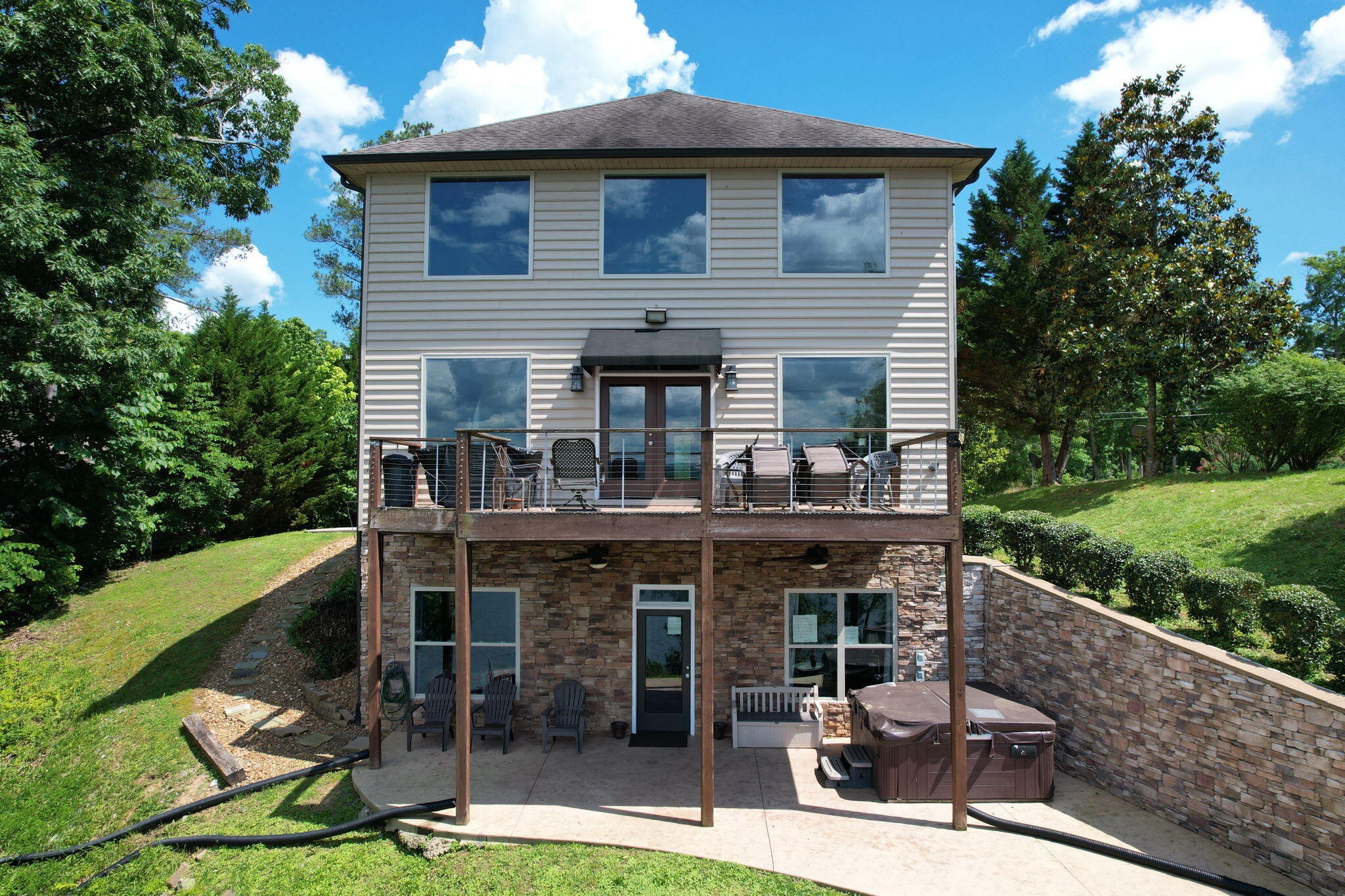 341 Russell Lane
