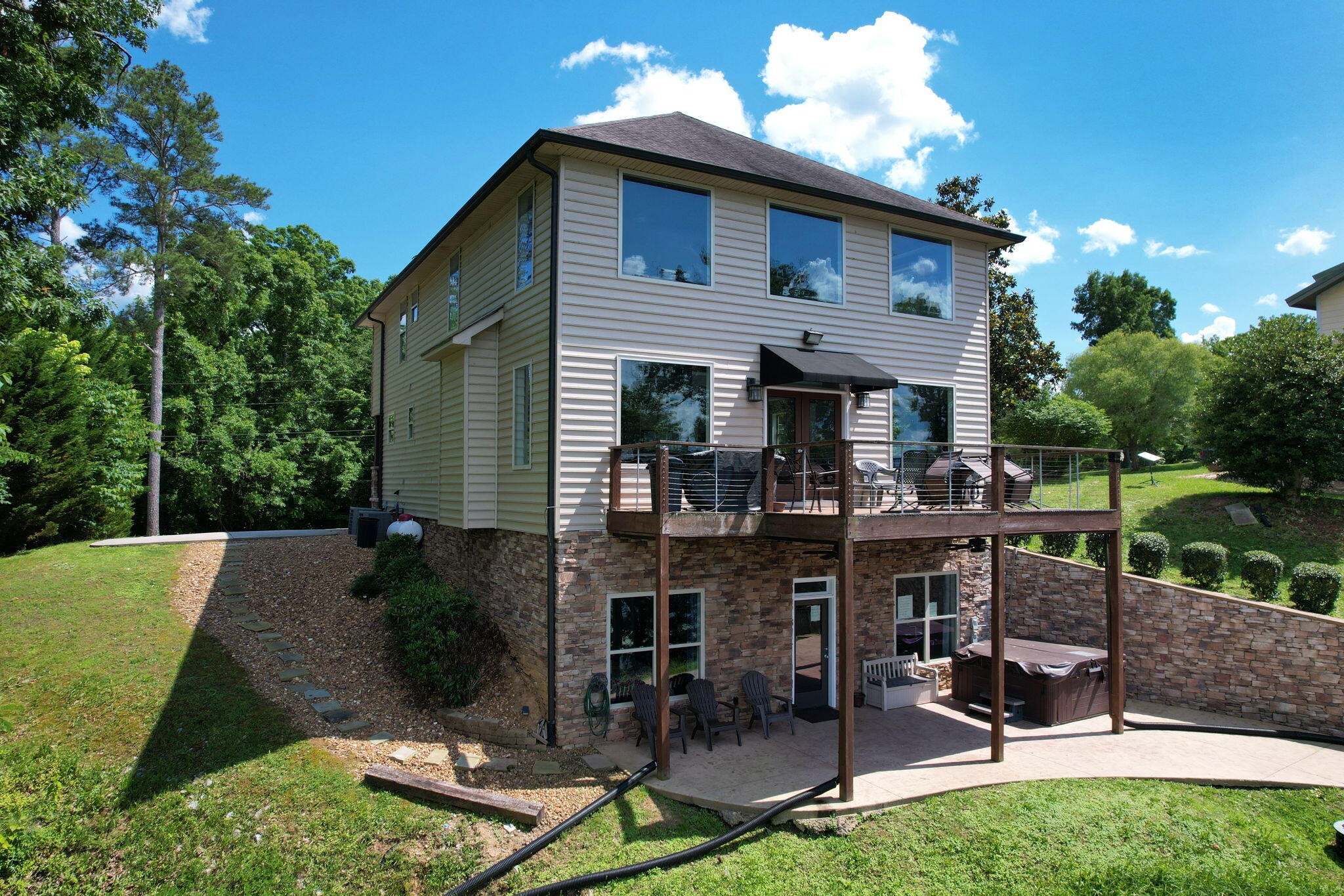 341 Russell Lane