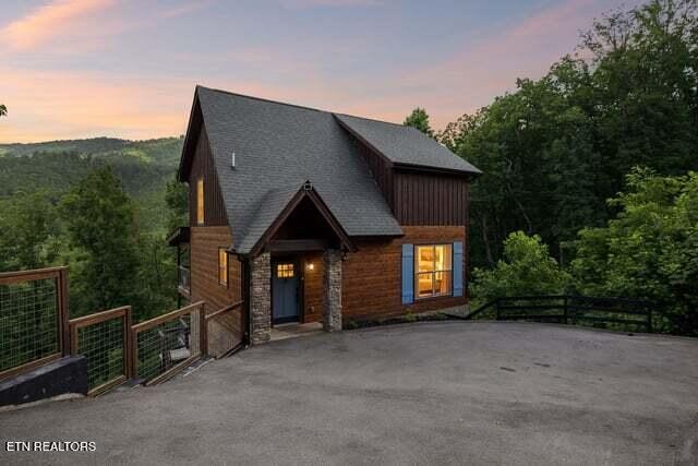 817 Pine Top Lane