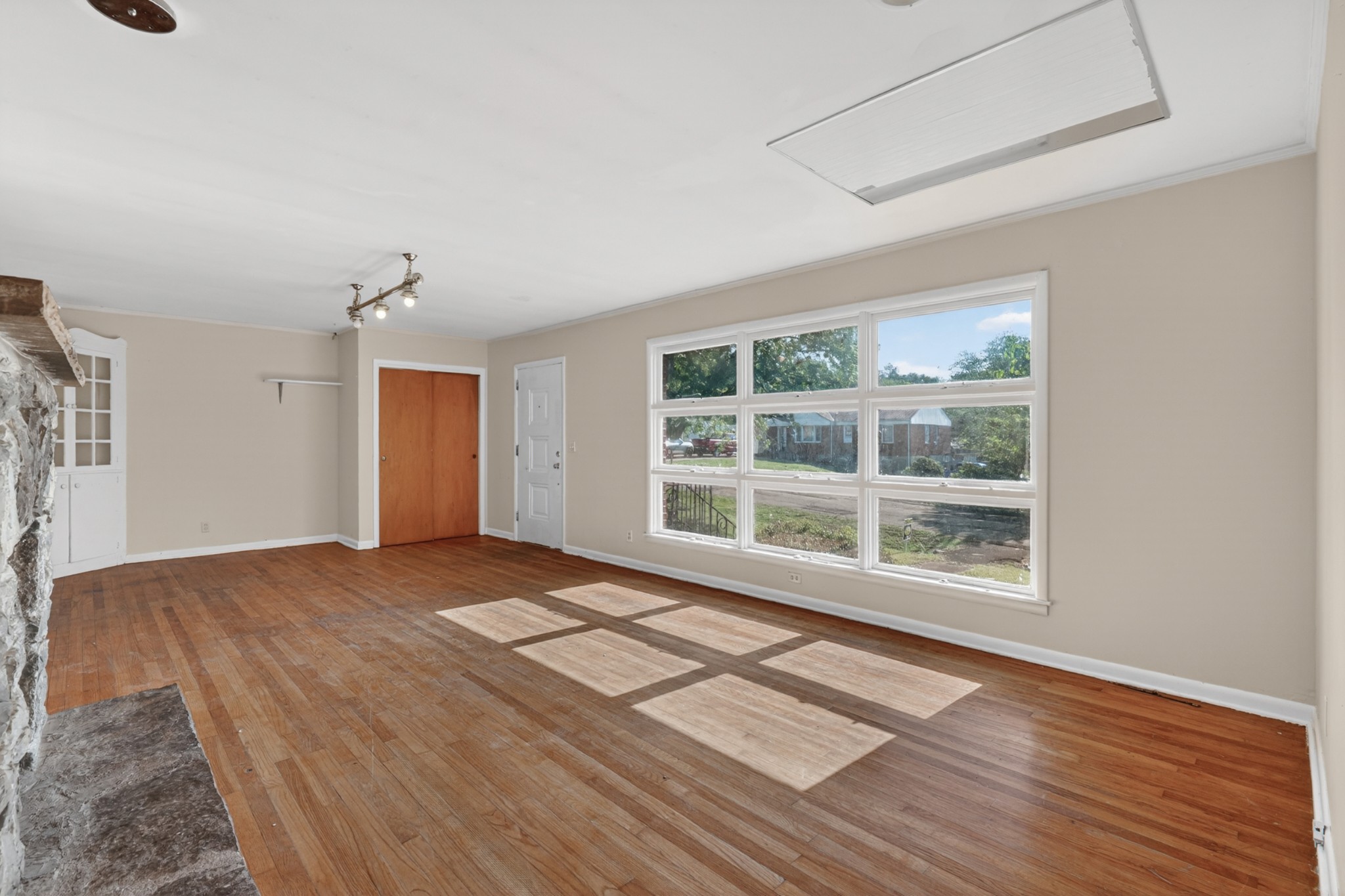 708 Morningside Dr