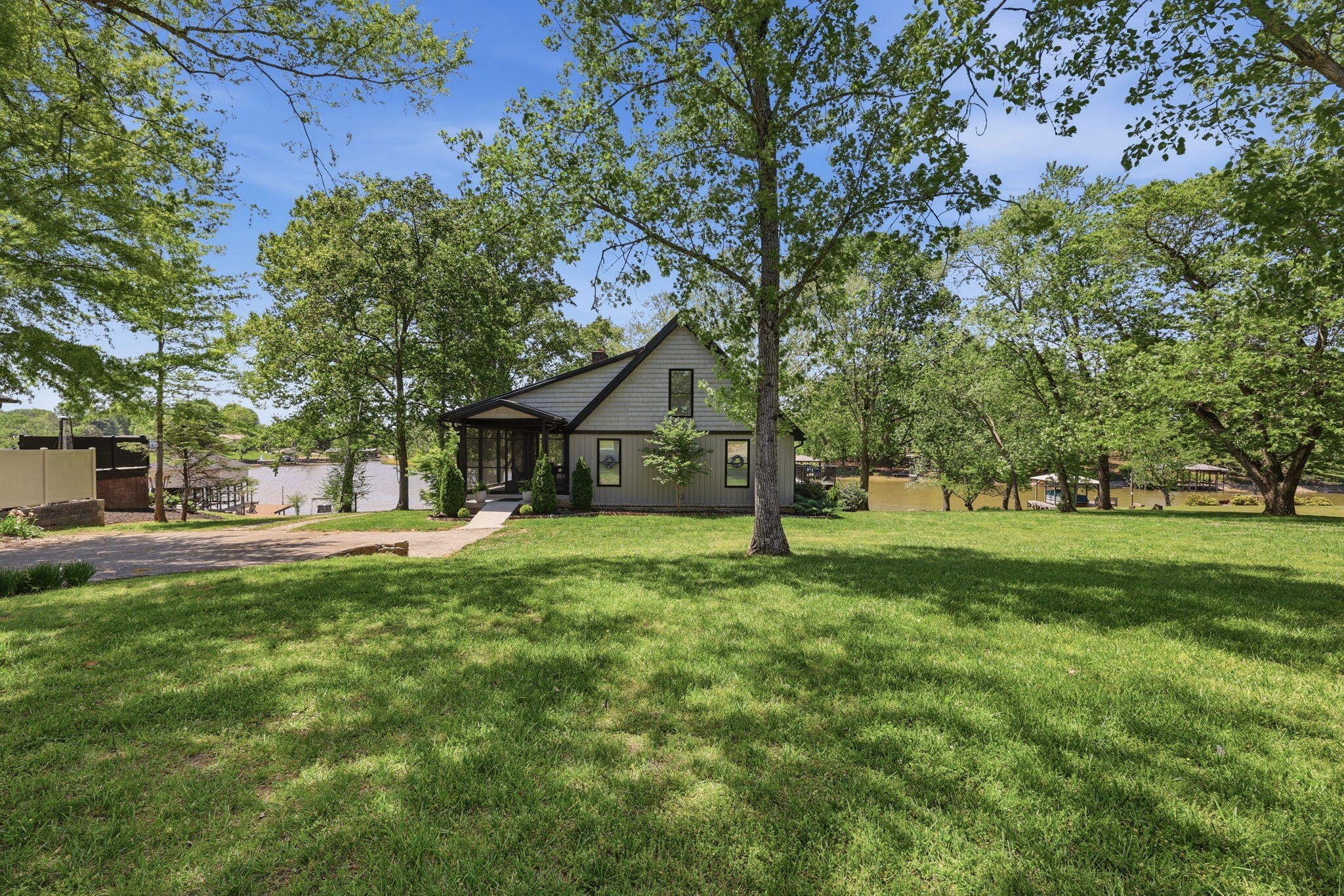 302 Windmill Lane