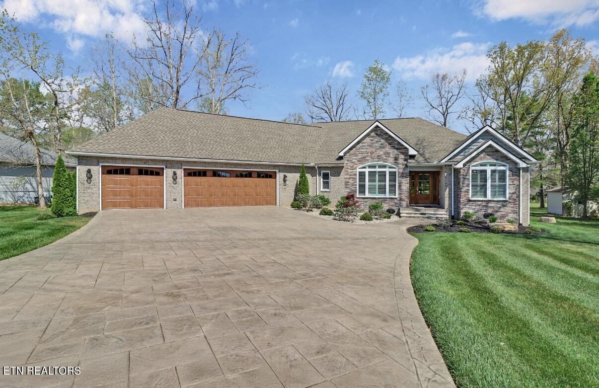 120 Forest View Drive