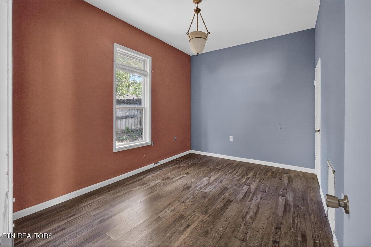 508 E Woodland Ave