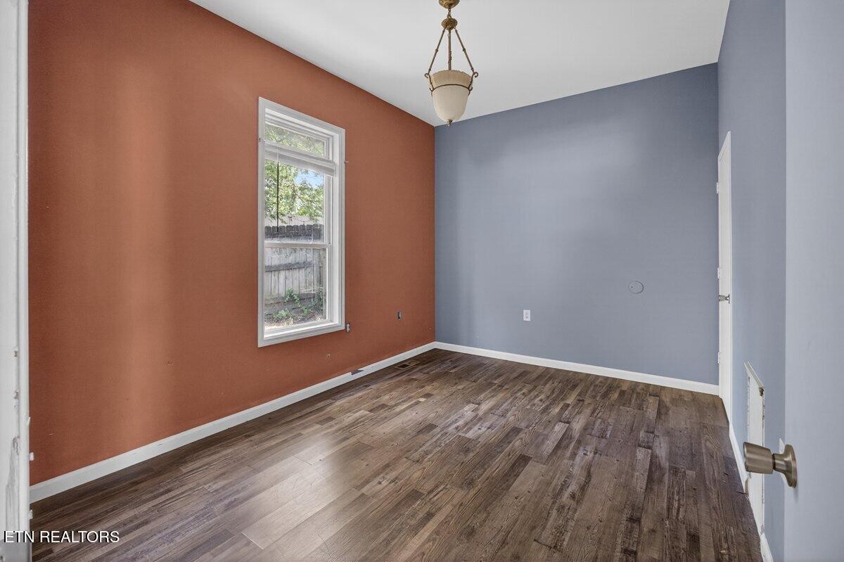 508 E Woodland Ave