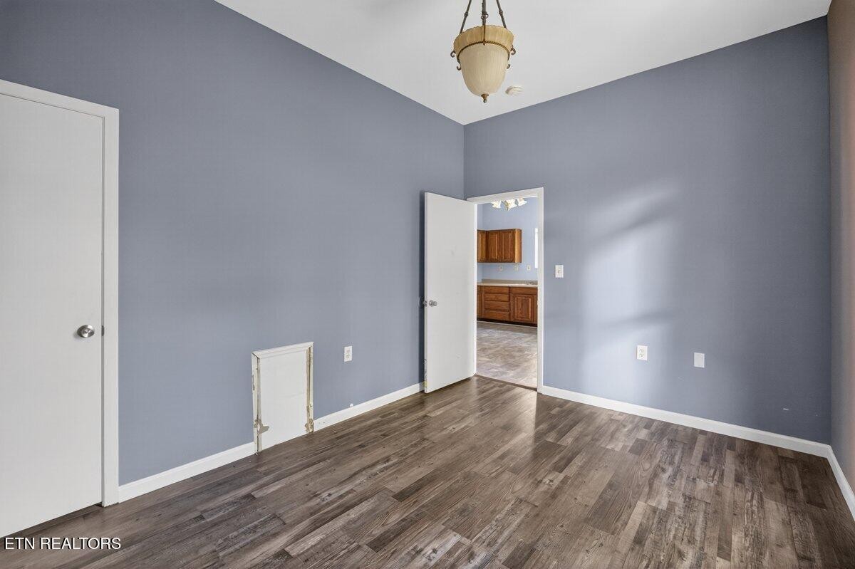 508 E Woodland Ave