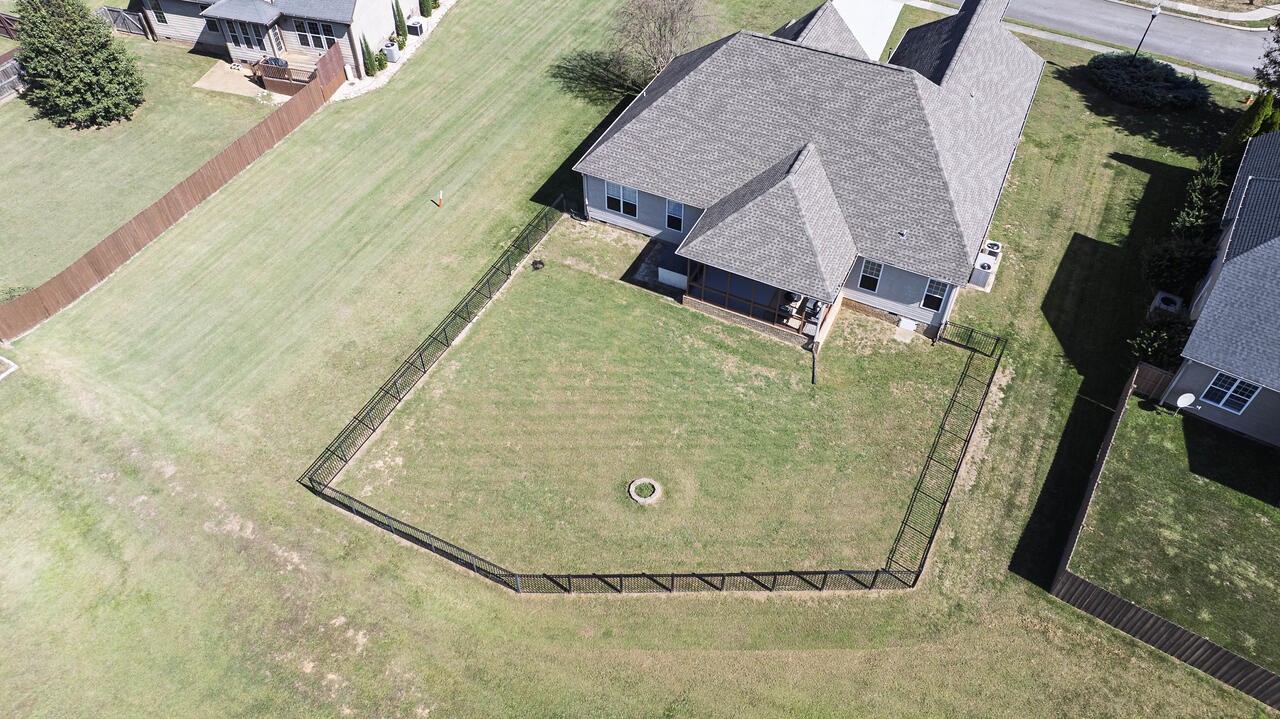 152 Winding Glen Drive, NW