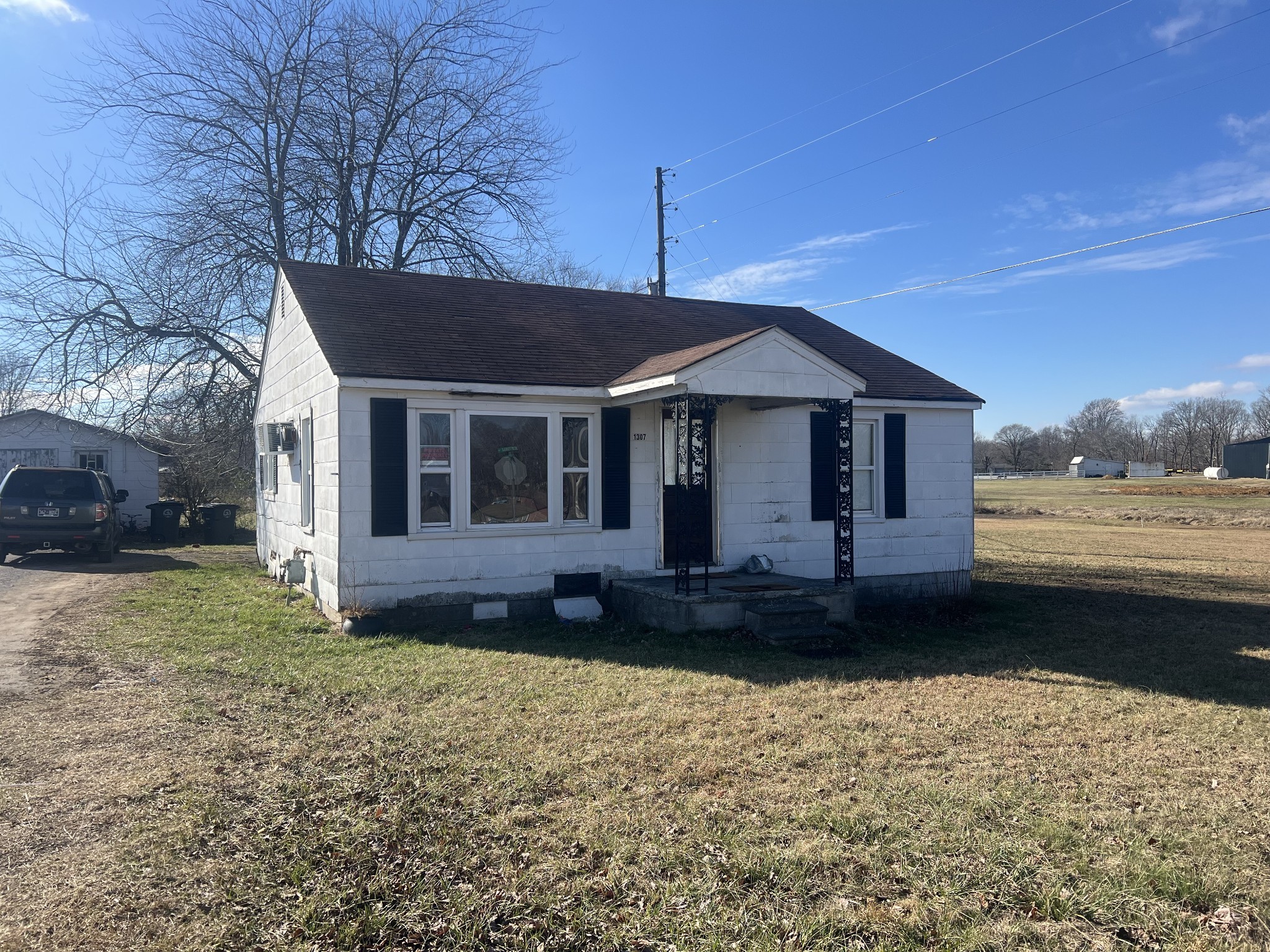 1305 Scottsville Rd