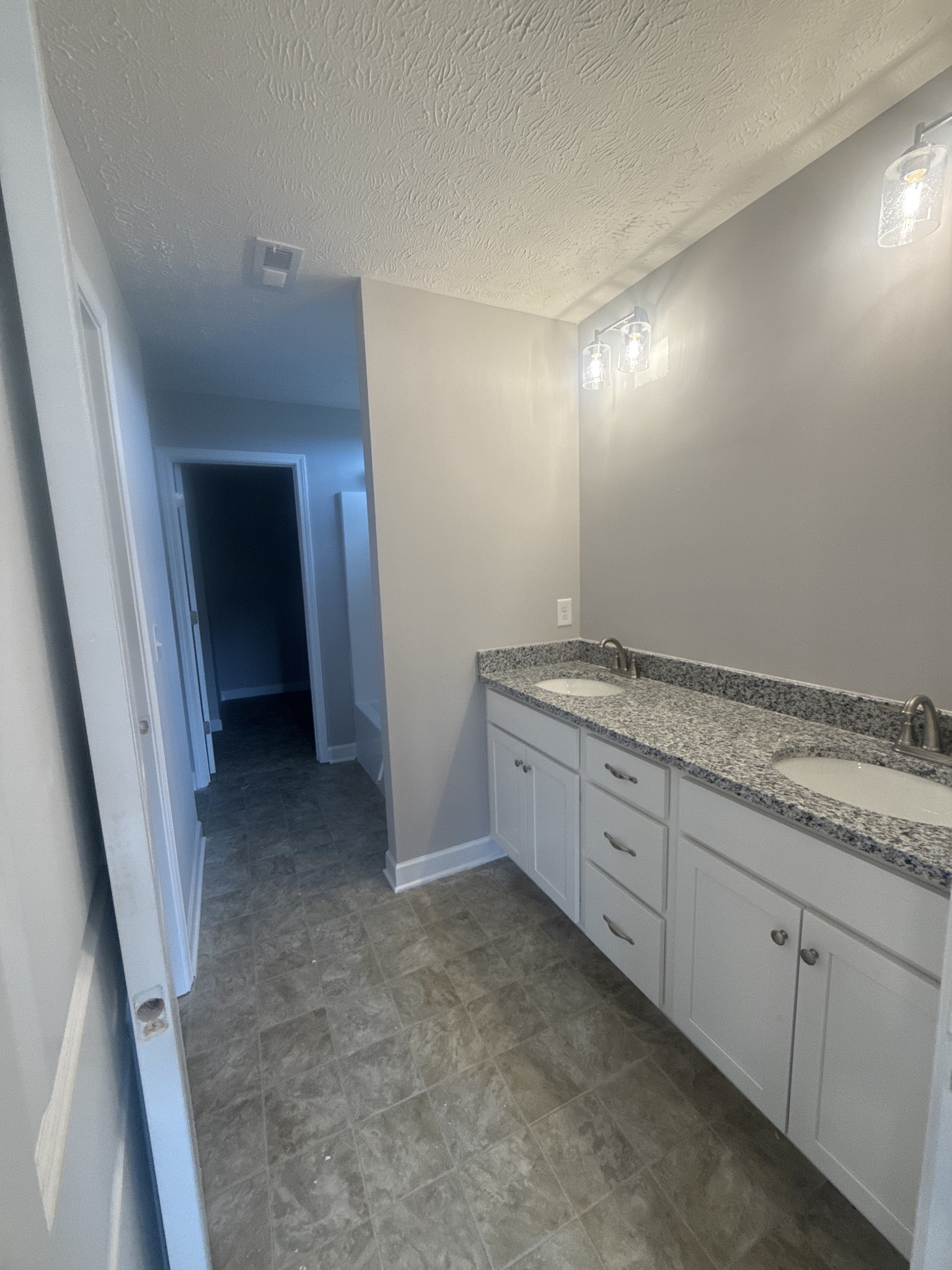 3184 Dusenburg Dr