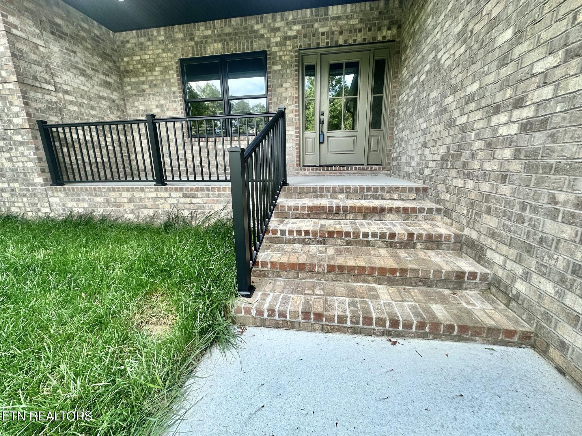 614 Apoka Lane