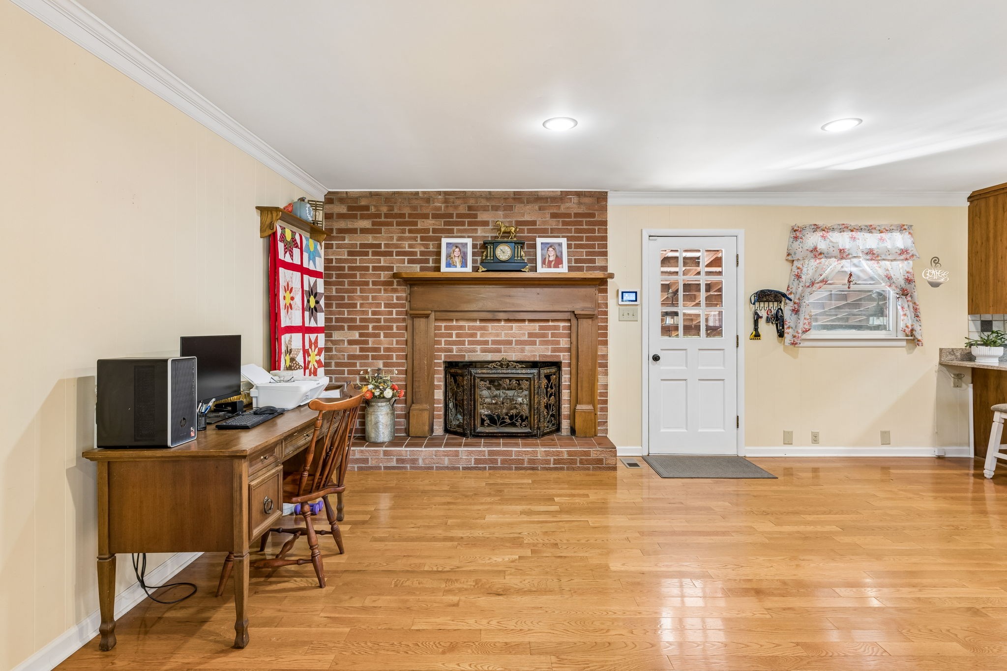 205 Houghton Dr
