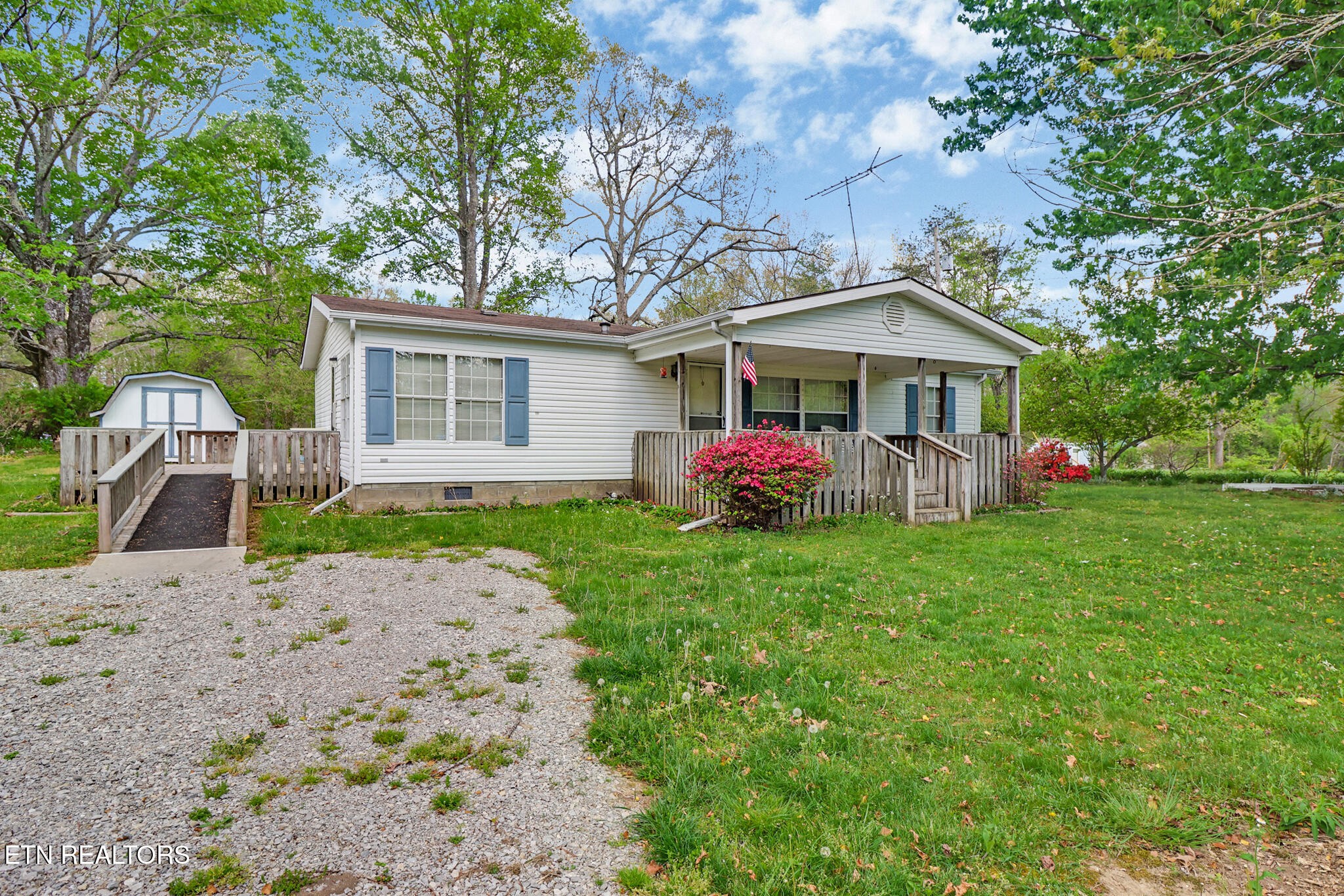 1243 Franklin Loop
