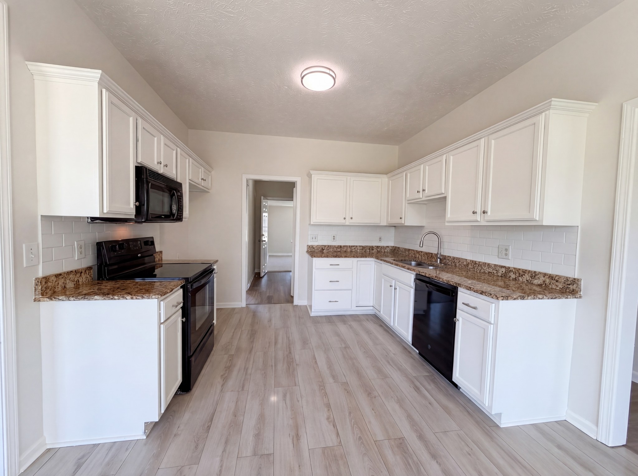 425 Long Creek Dr