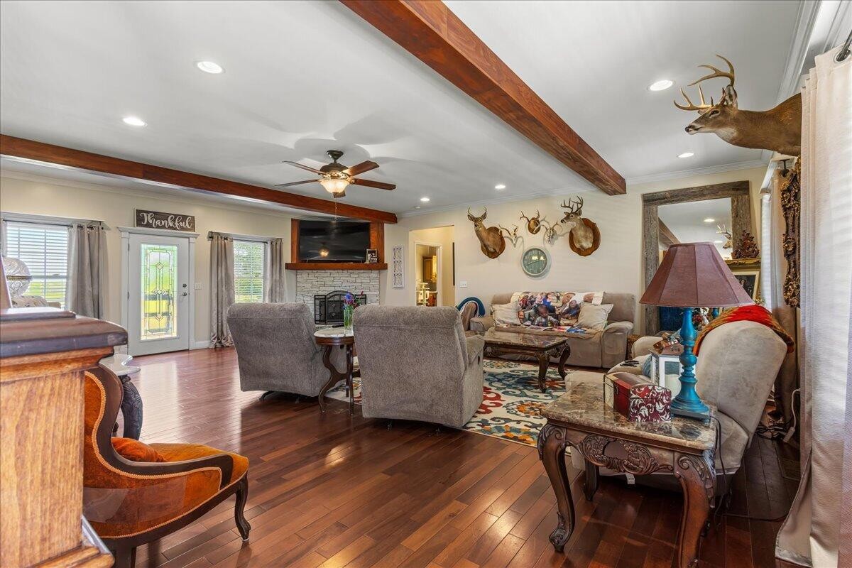 124 County Road 619