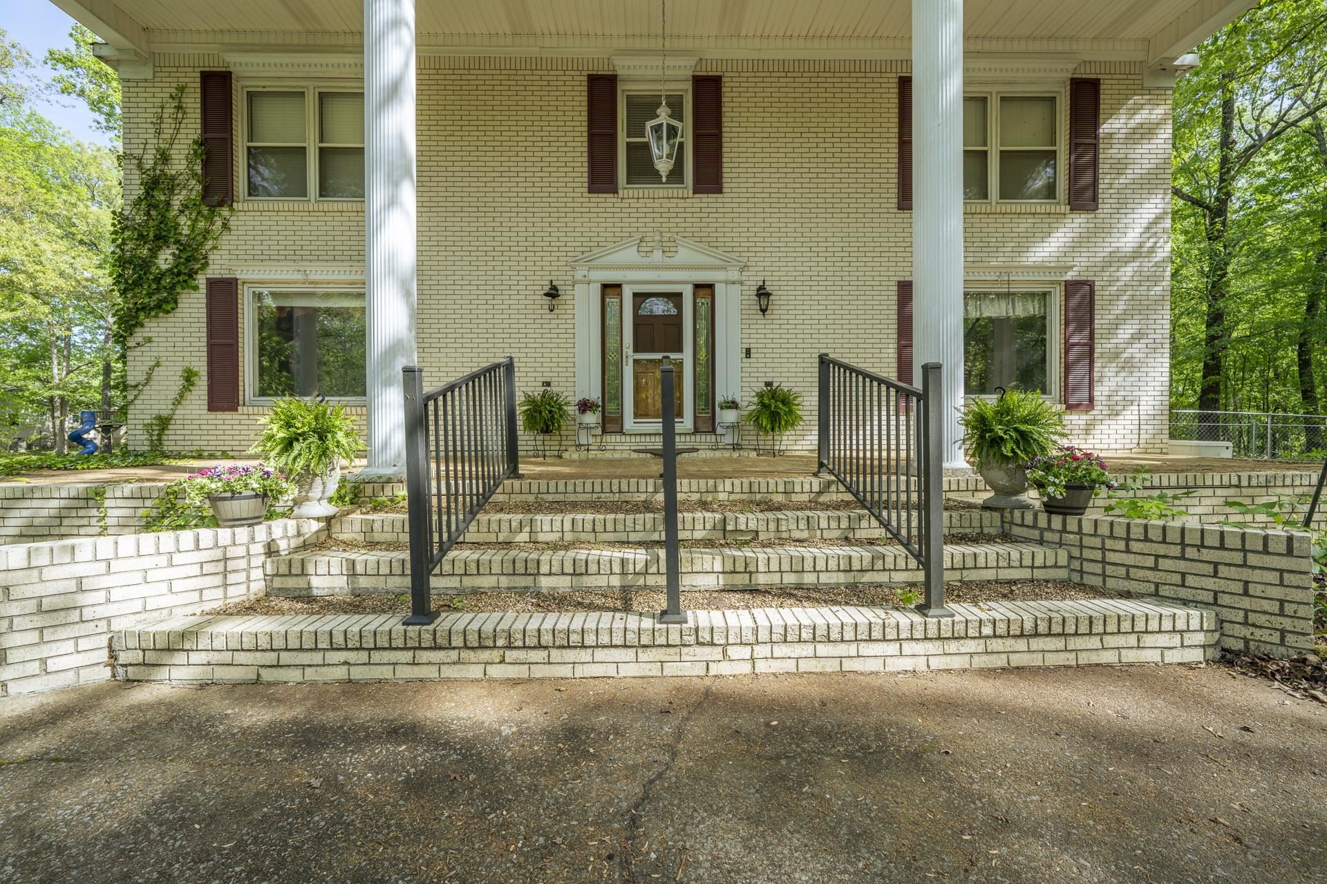 101 BOB ST