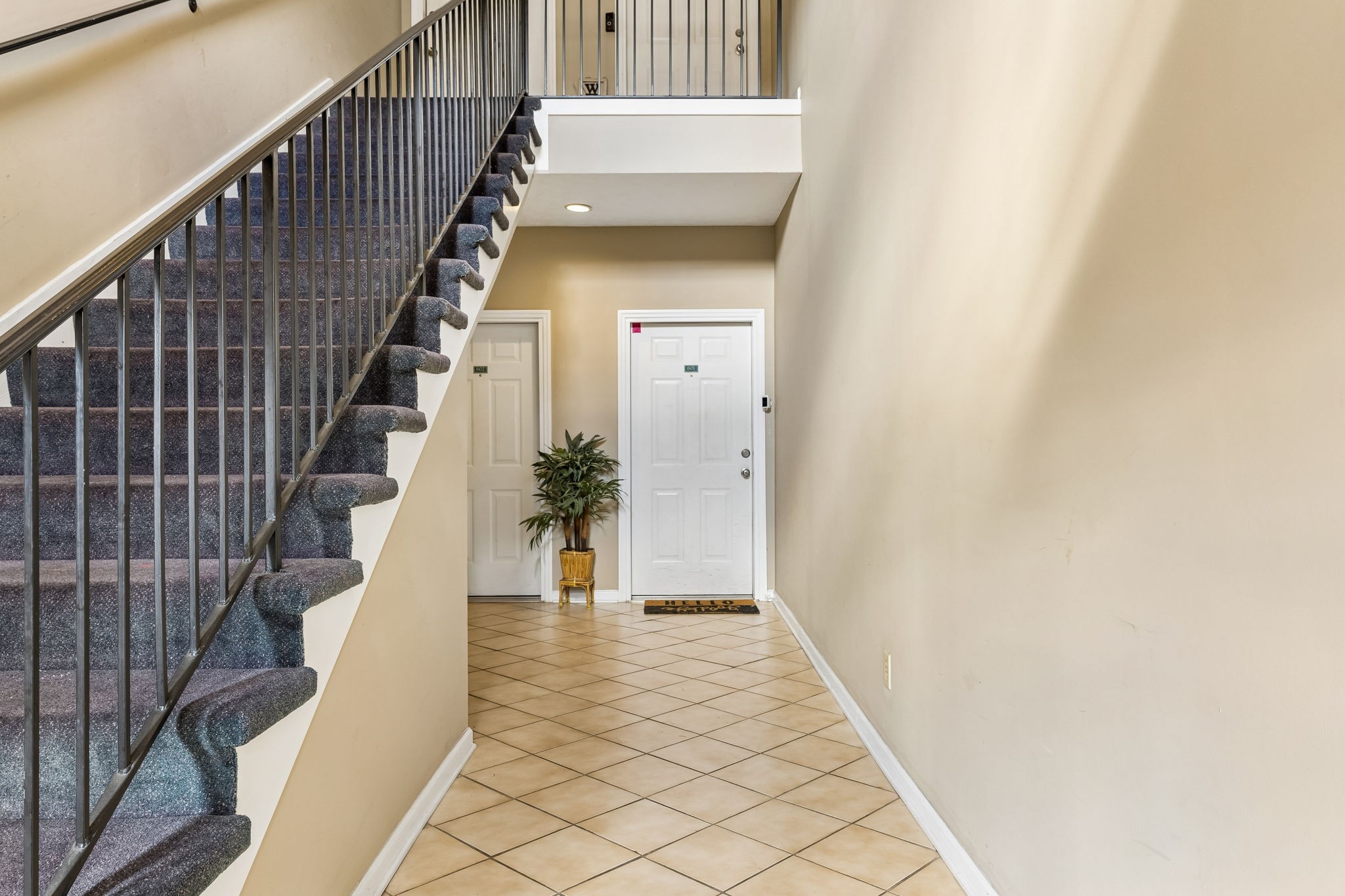 602 Churchill Xing