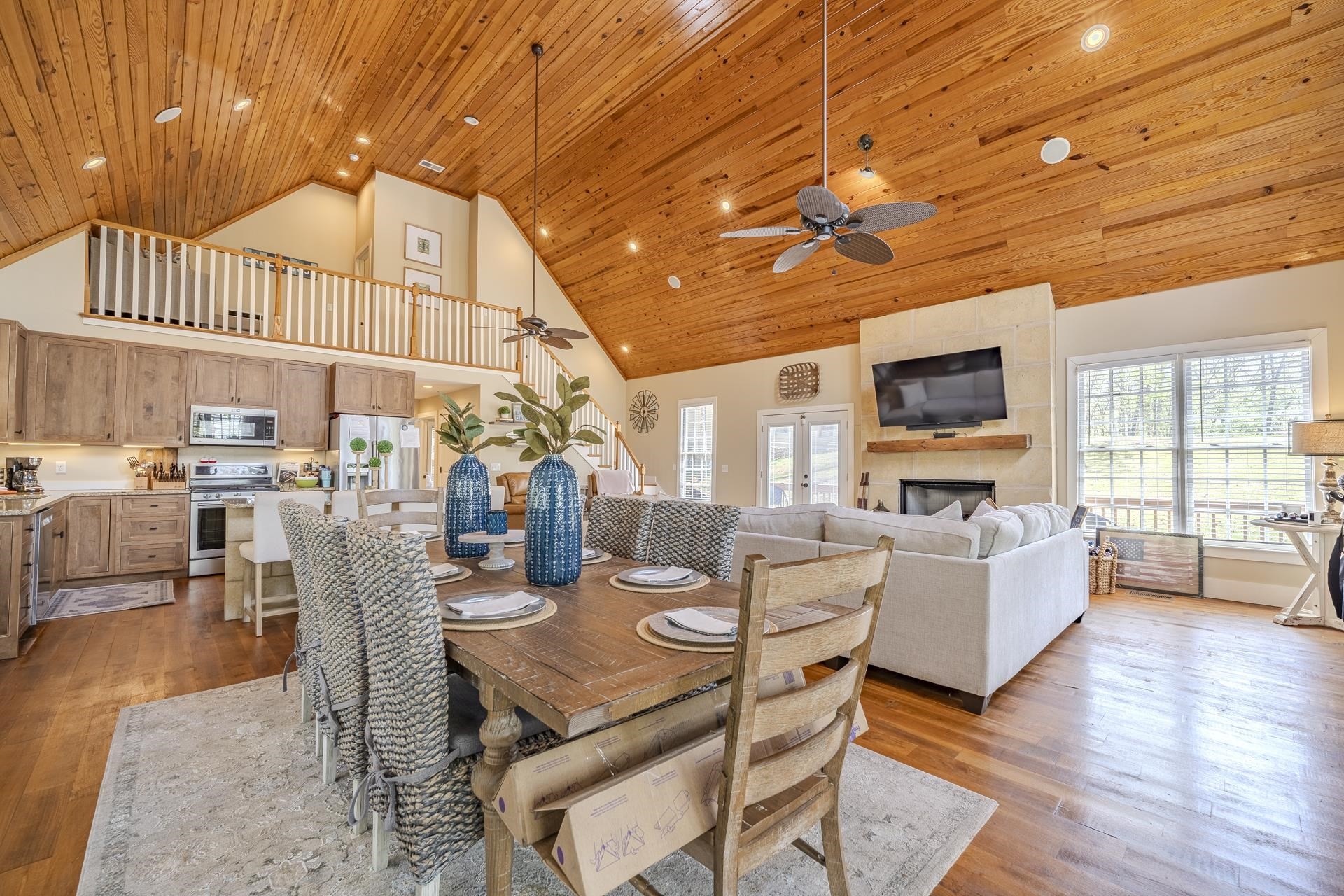 40 GENTLE RIDGE WAY