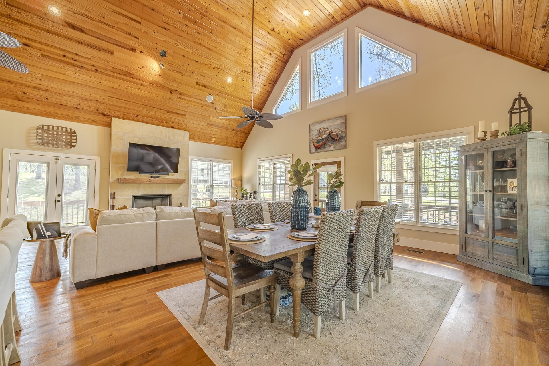40 GENTLE RIDGE WAY