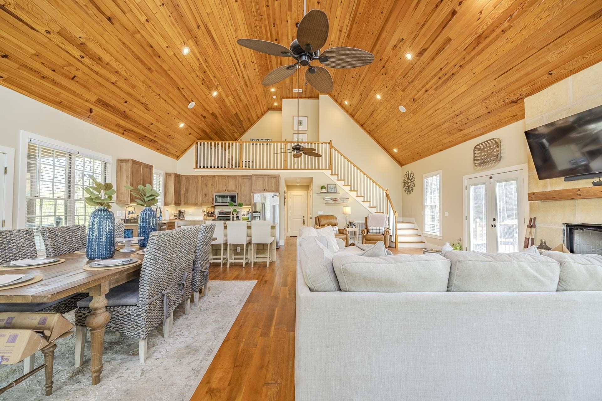 40 GENTLE RIDGE WAY
