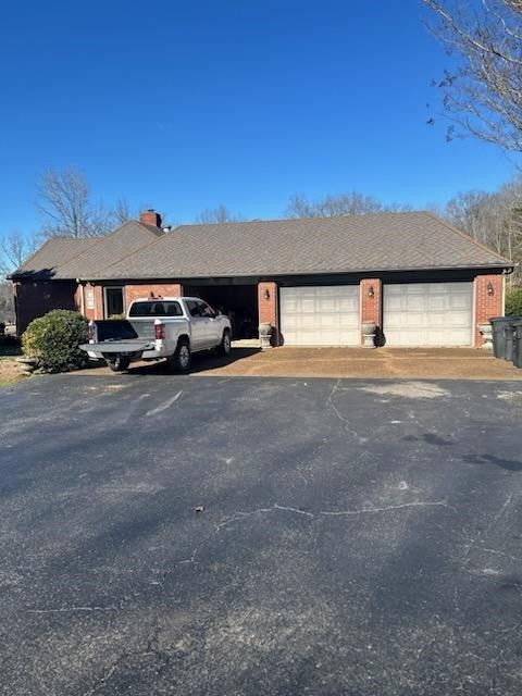 1842 Highway 641, S