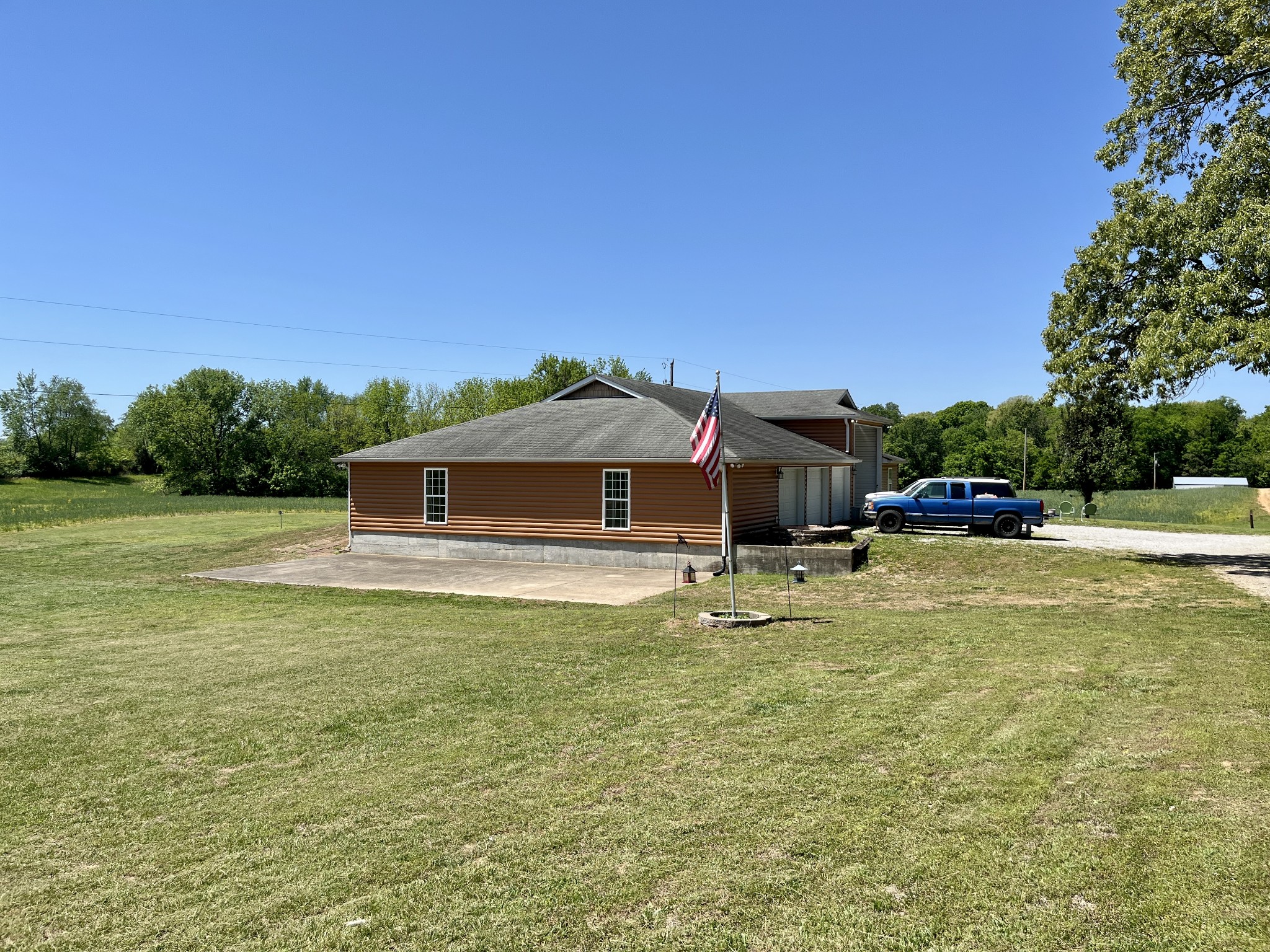 6026 Buzzard Creek Rd