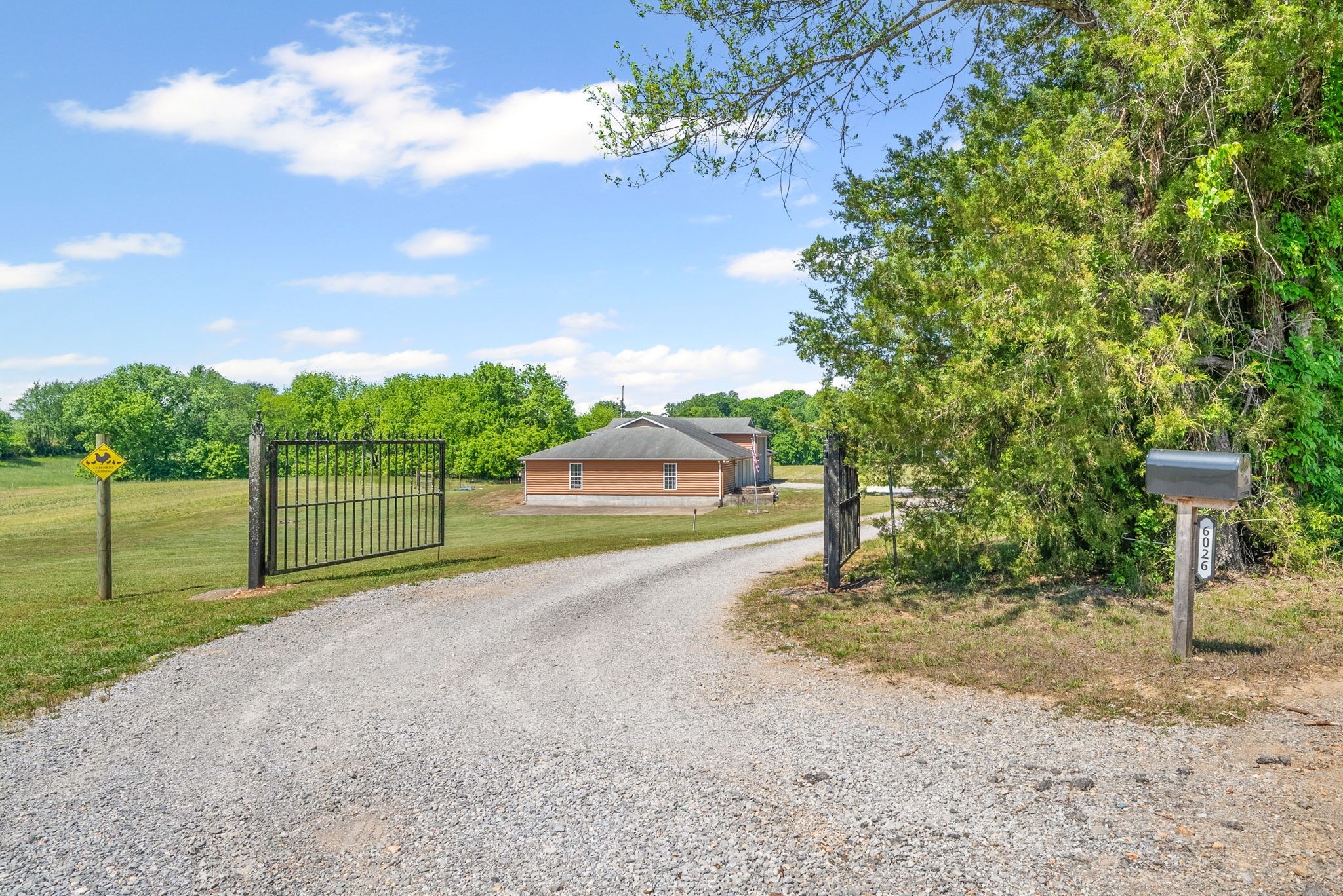 6026 Buzzard Creek Rd