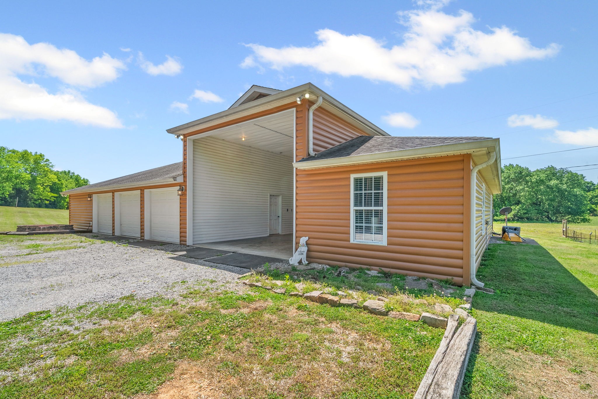 6026 Buzzard Creek Rd