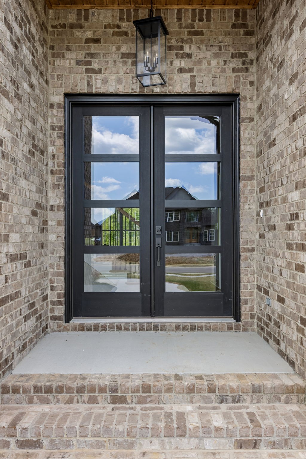 1717 Rhonda Dr
