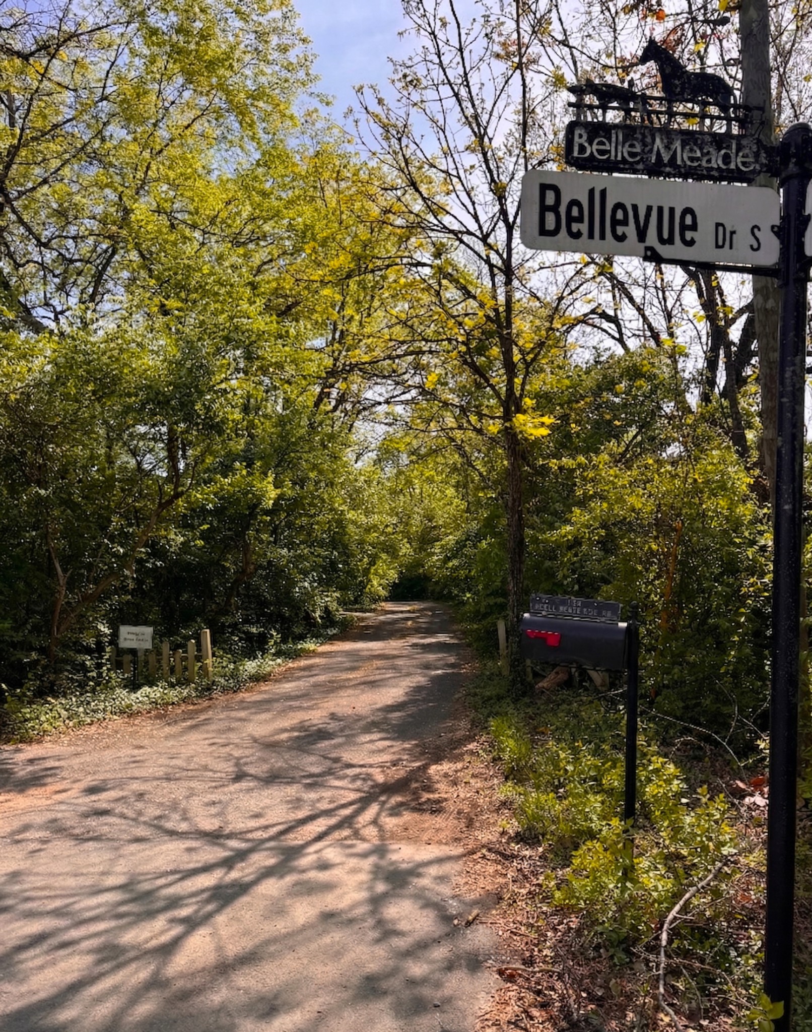 100 Bellevue Dr, W