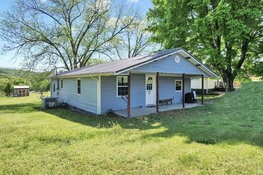 114 Chapel Avenue