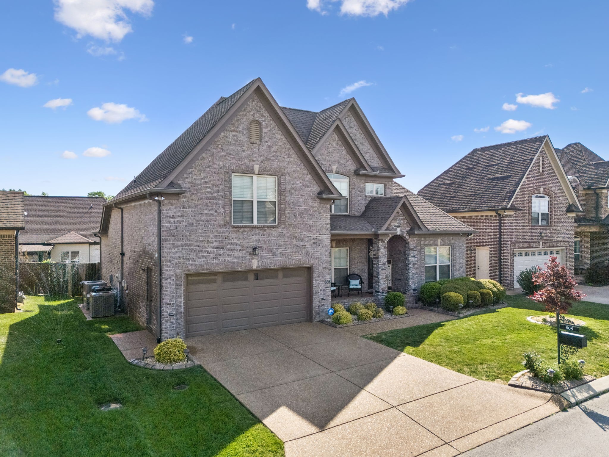 608 Southshore Pt