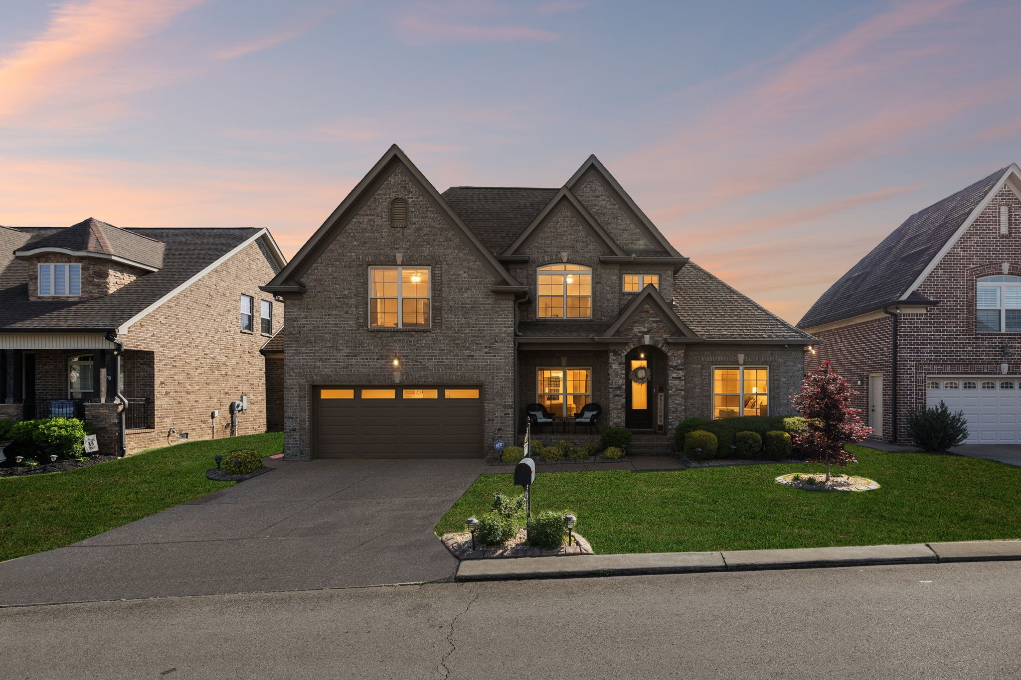 608 Southshore Pt