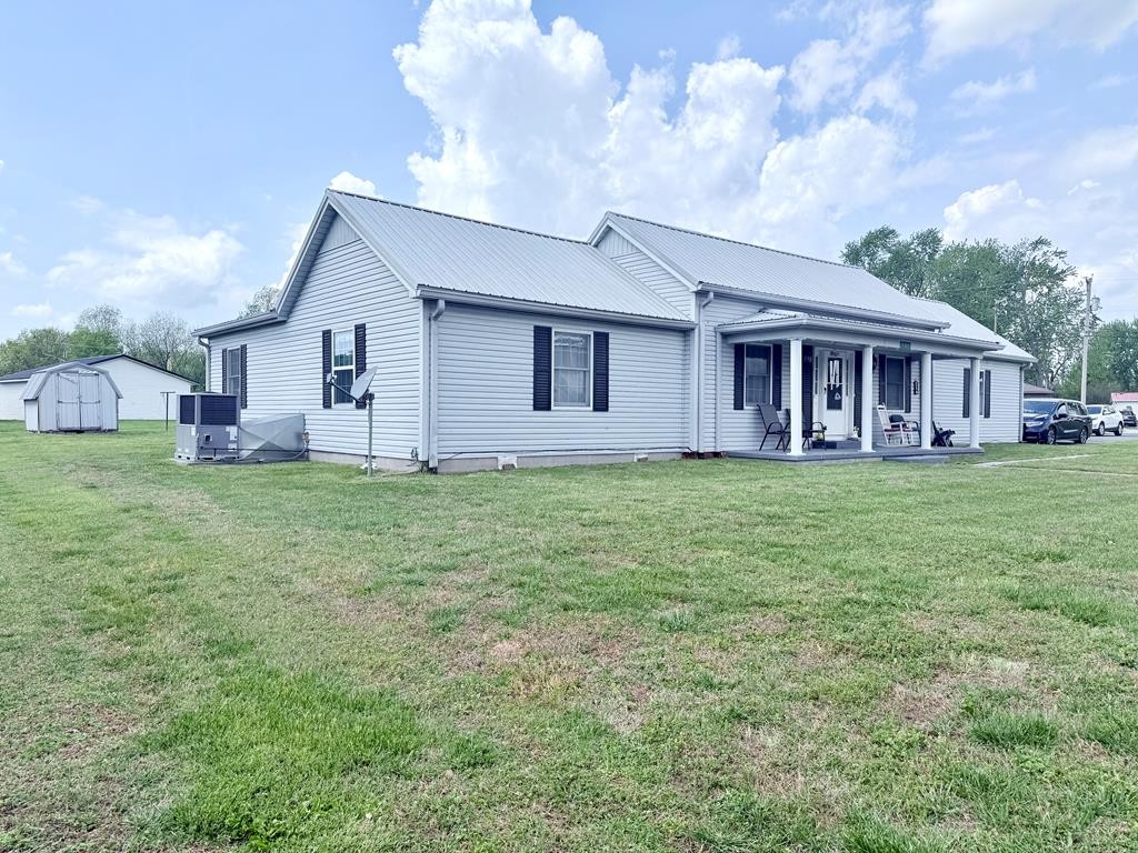 137 Dripping Springs St