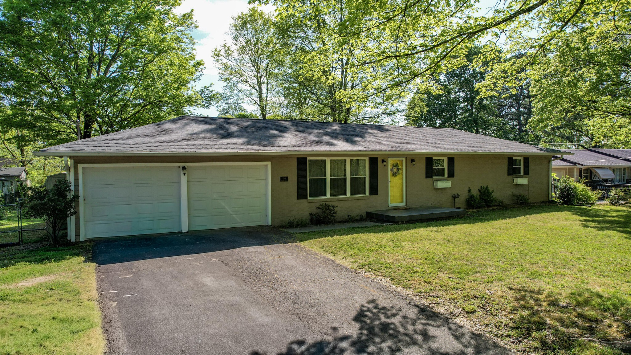 355 Mohawk Drive, NW