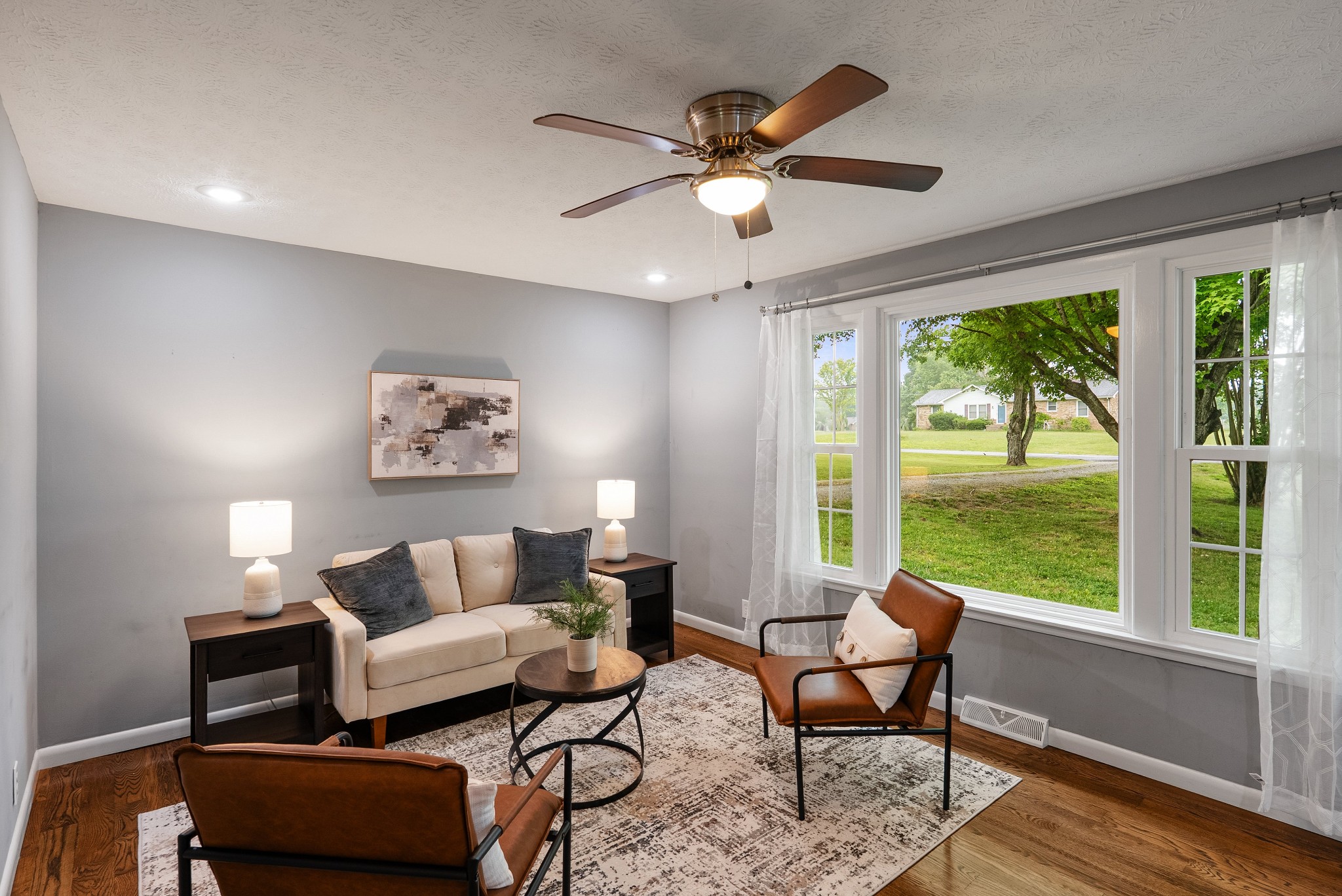 108 W Circle Dr